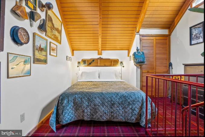 LAKEVIEW PEDESTAL - Residential