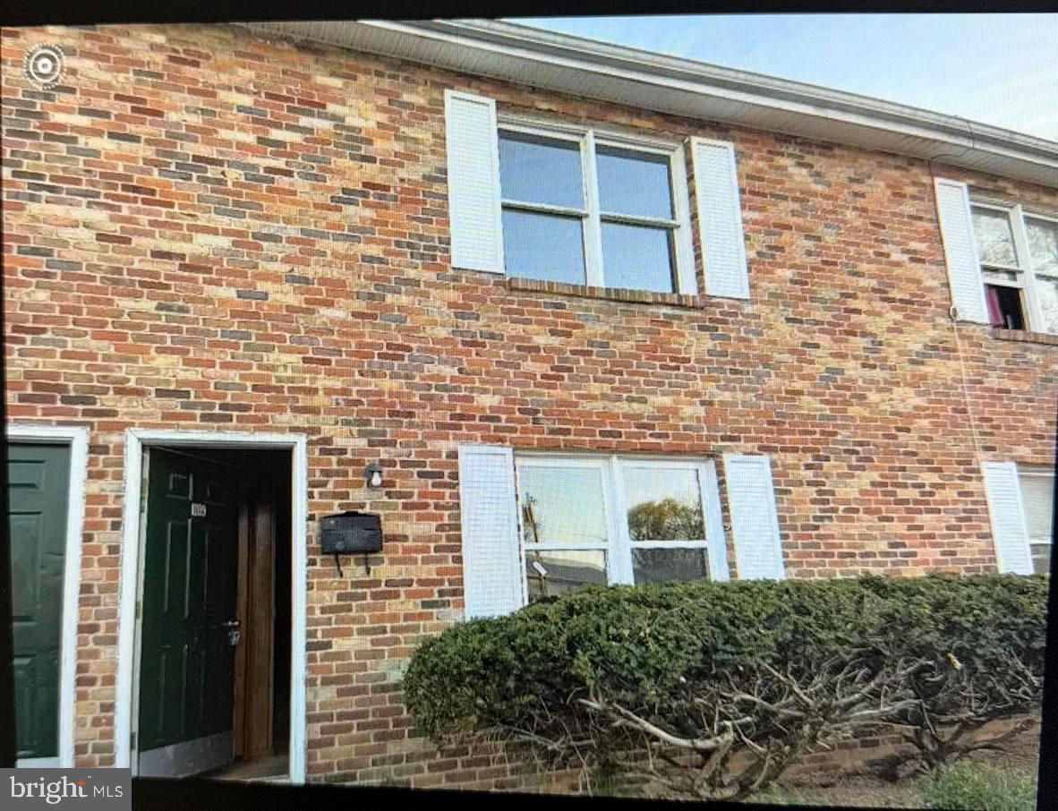 MADISON TERRACE - Residential Lease