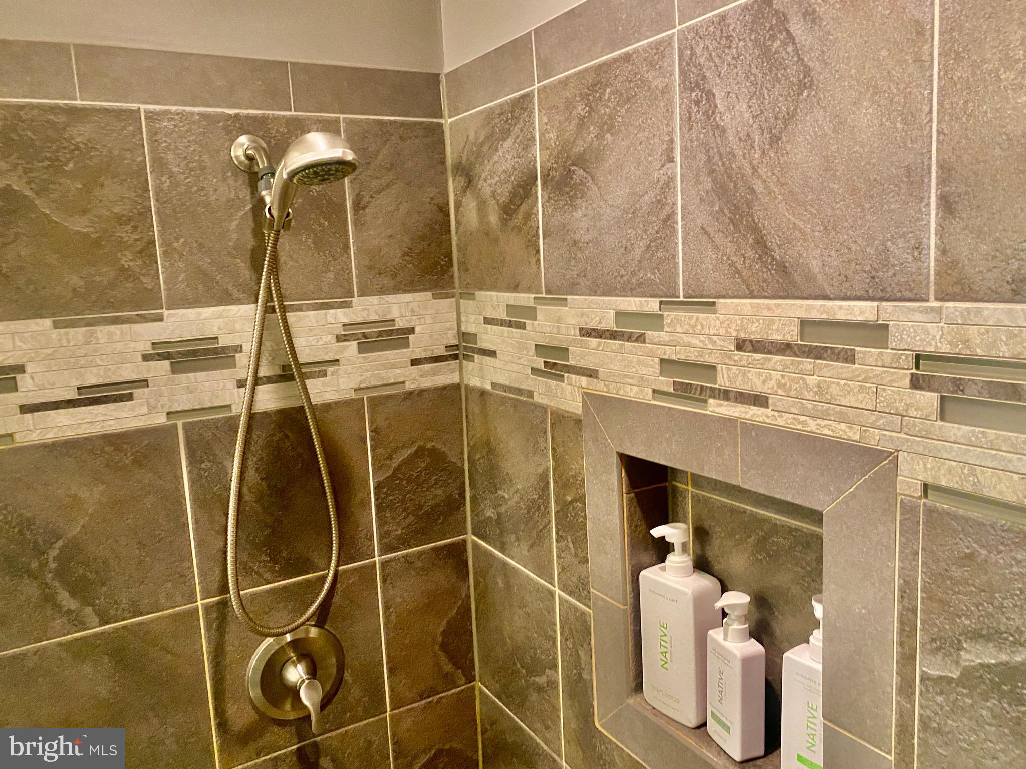 HERITAGE HARBOUR - Residential