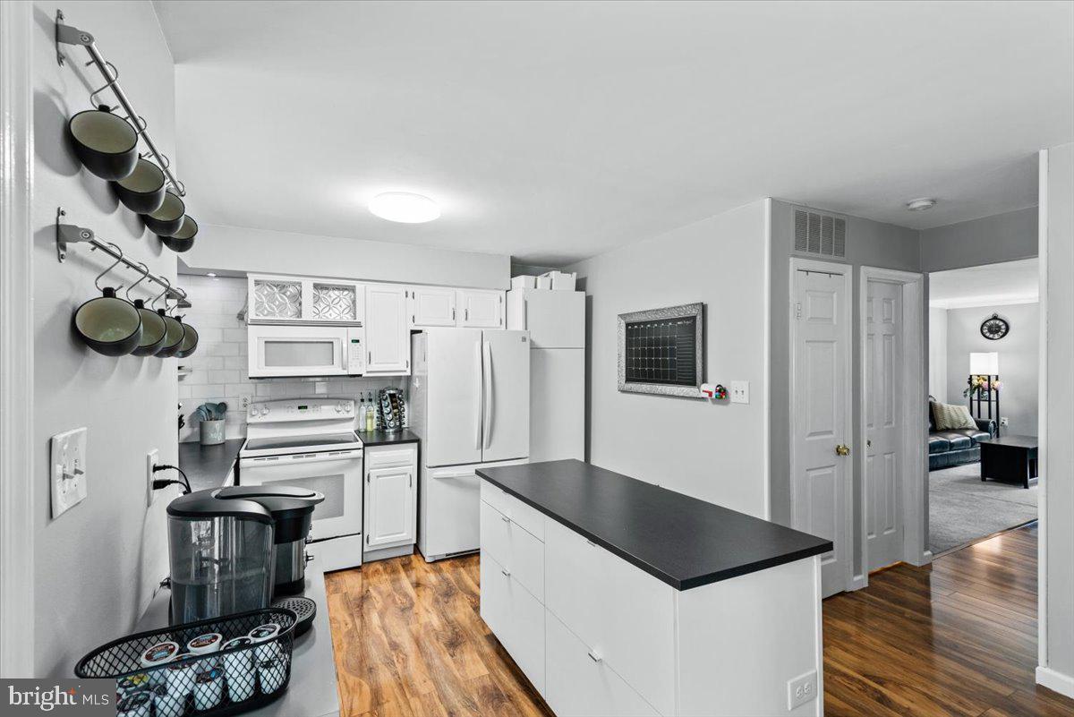 MONTCLAIR ST4 - Residential