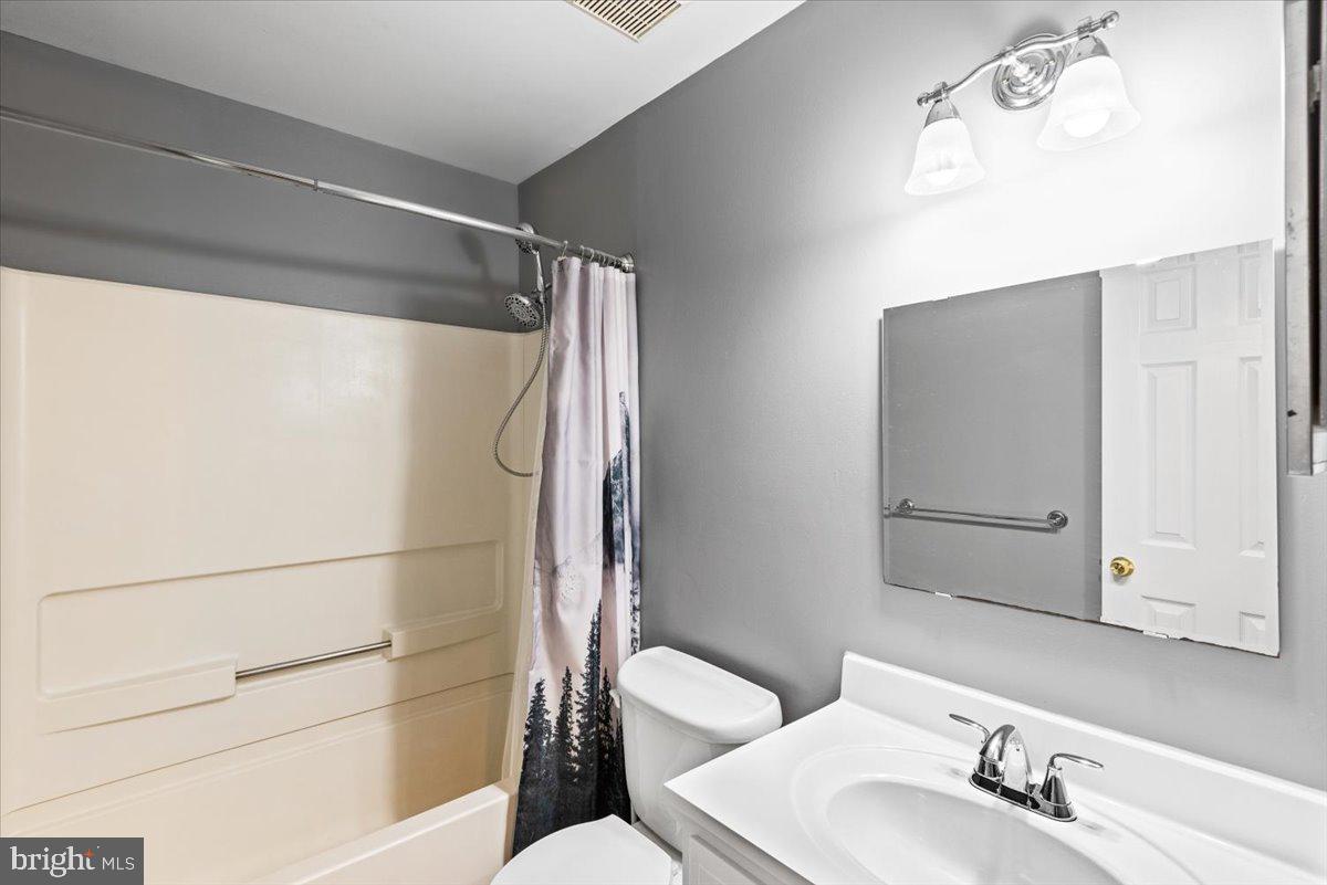 MONTCLAIR ST4 - Residential