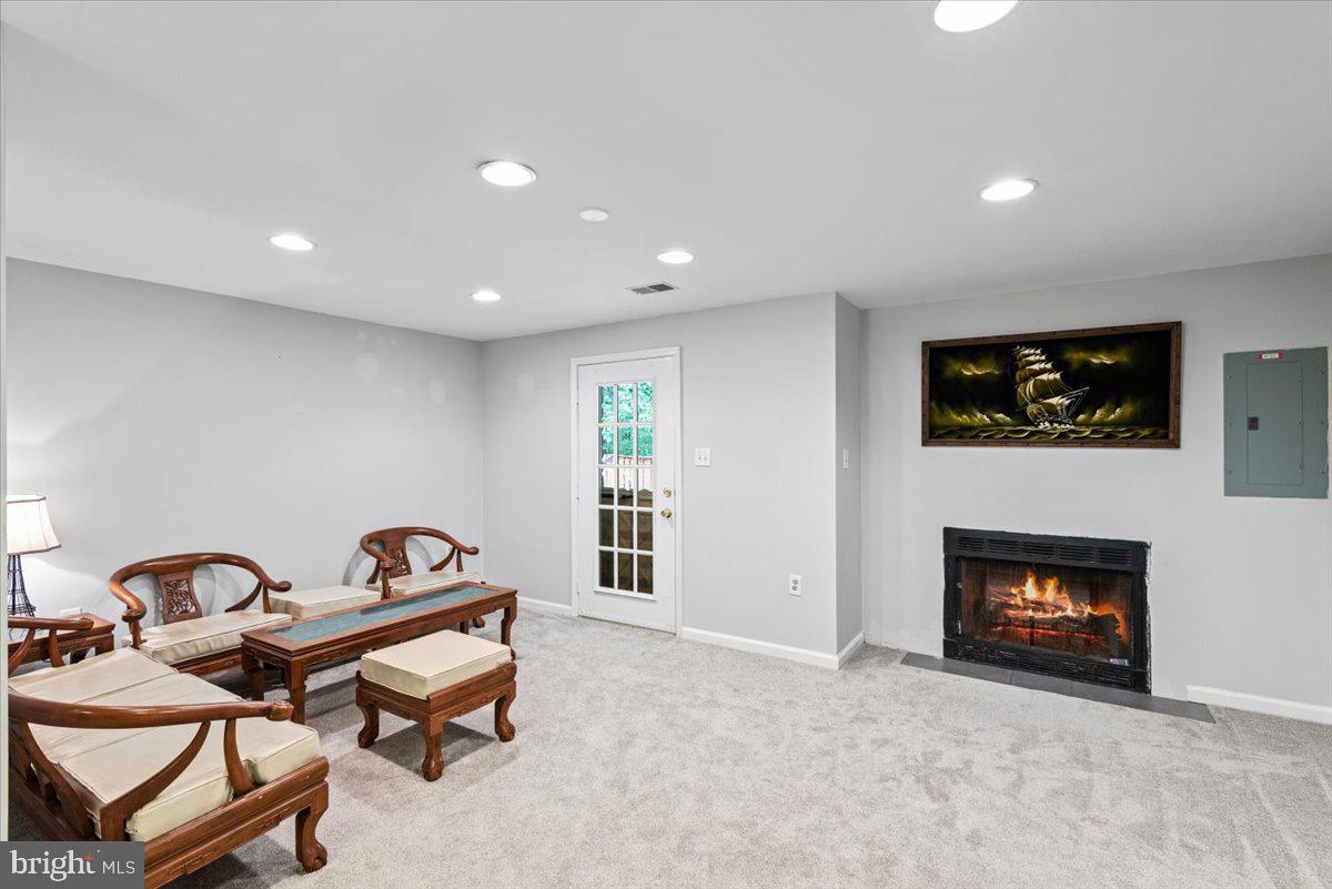 MONTCLAIR ST4 - Residential