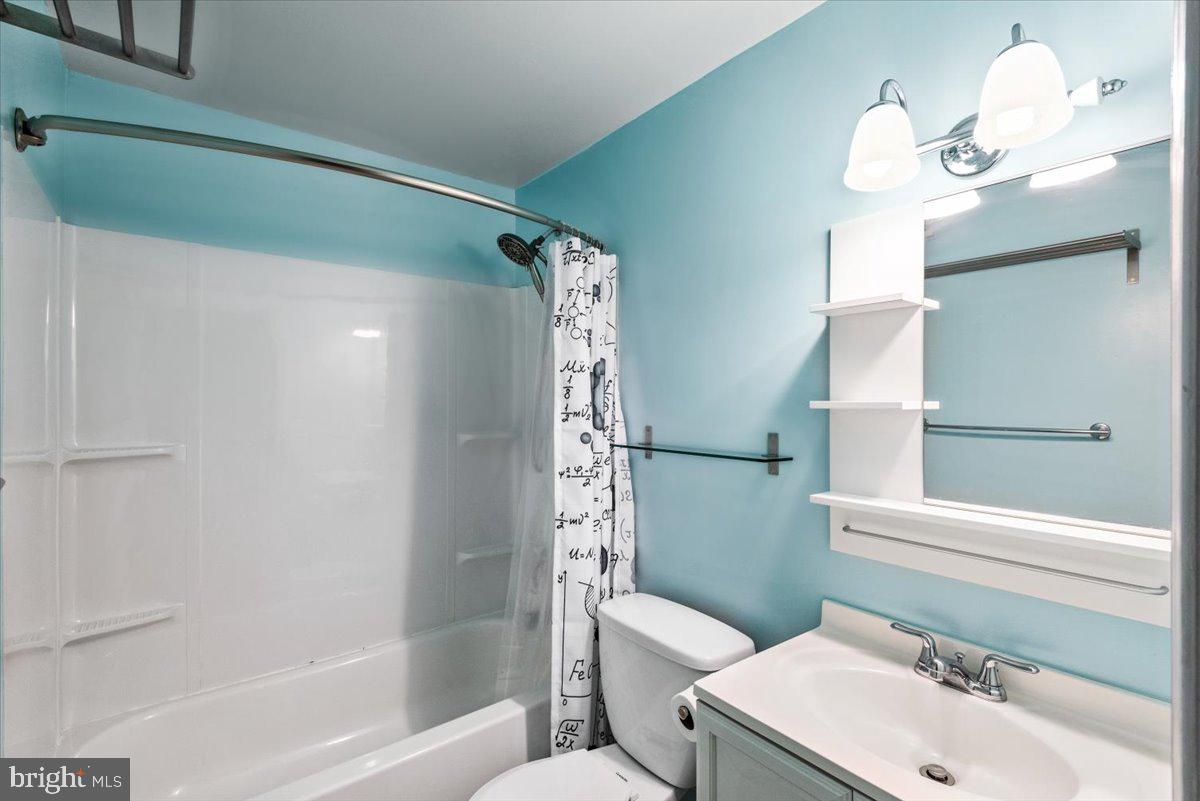 MONTCLAIR ST4 - Residential