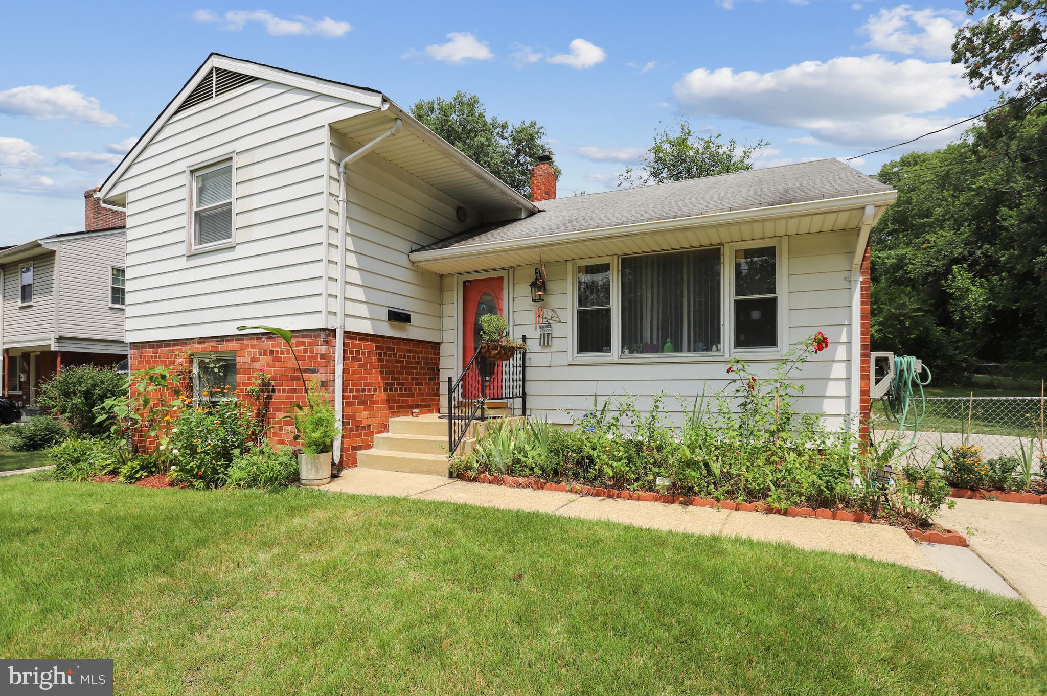 NEW CARROLLTON - Residential