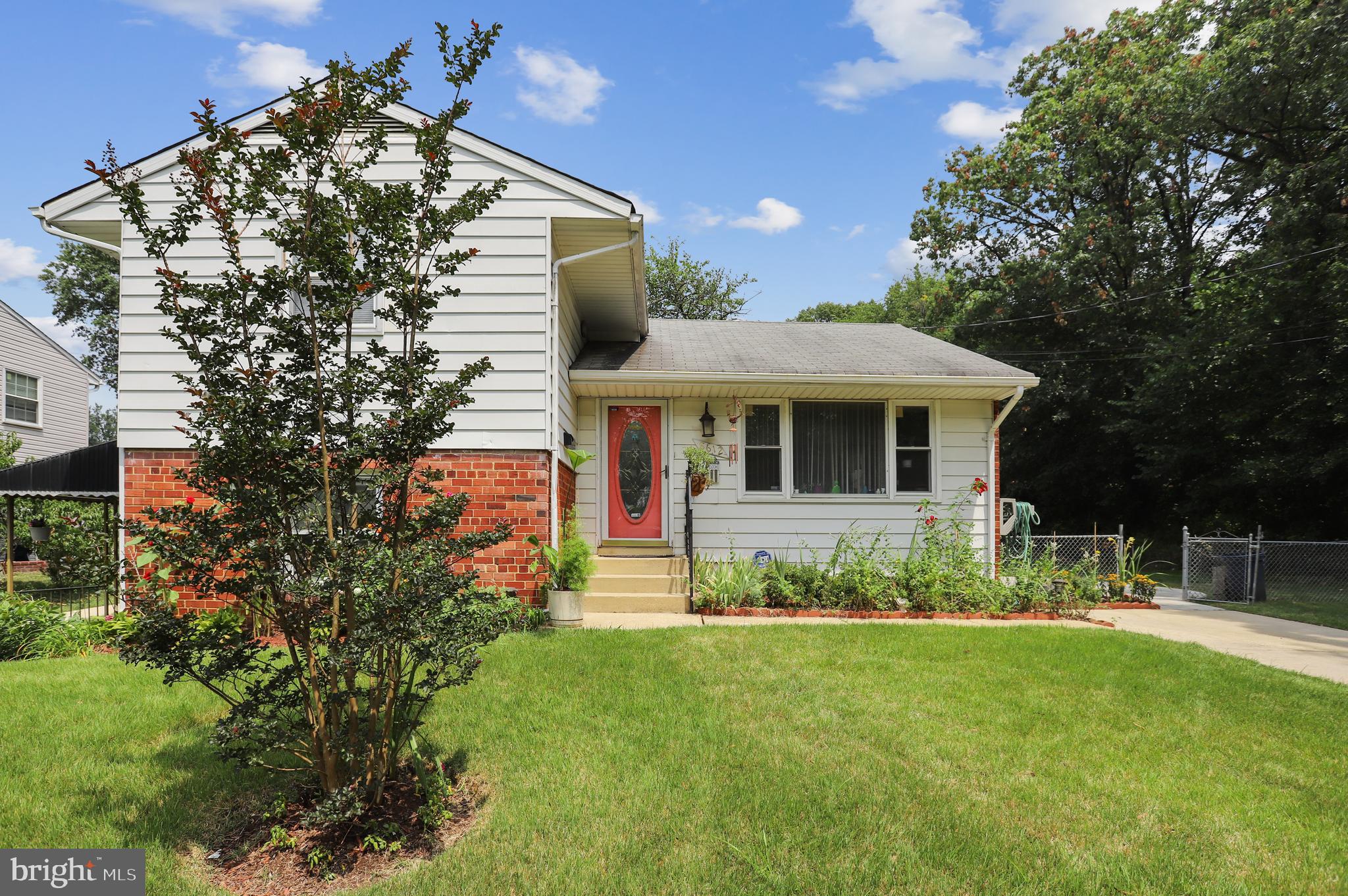 NEW CARROLLTON - Residential