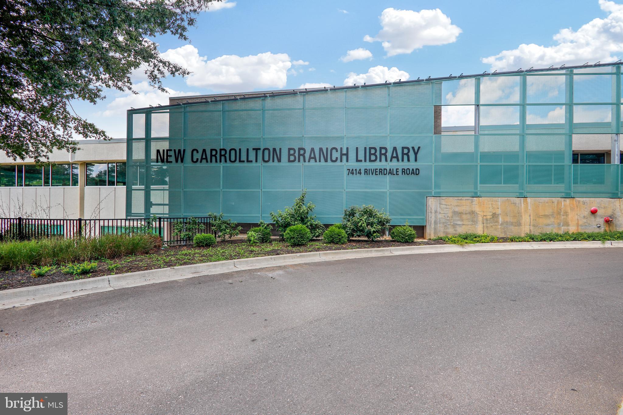 NEW CARROLLTON - Residential