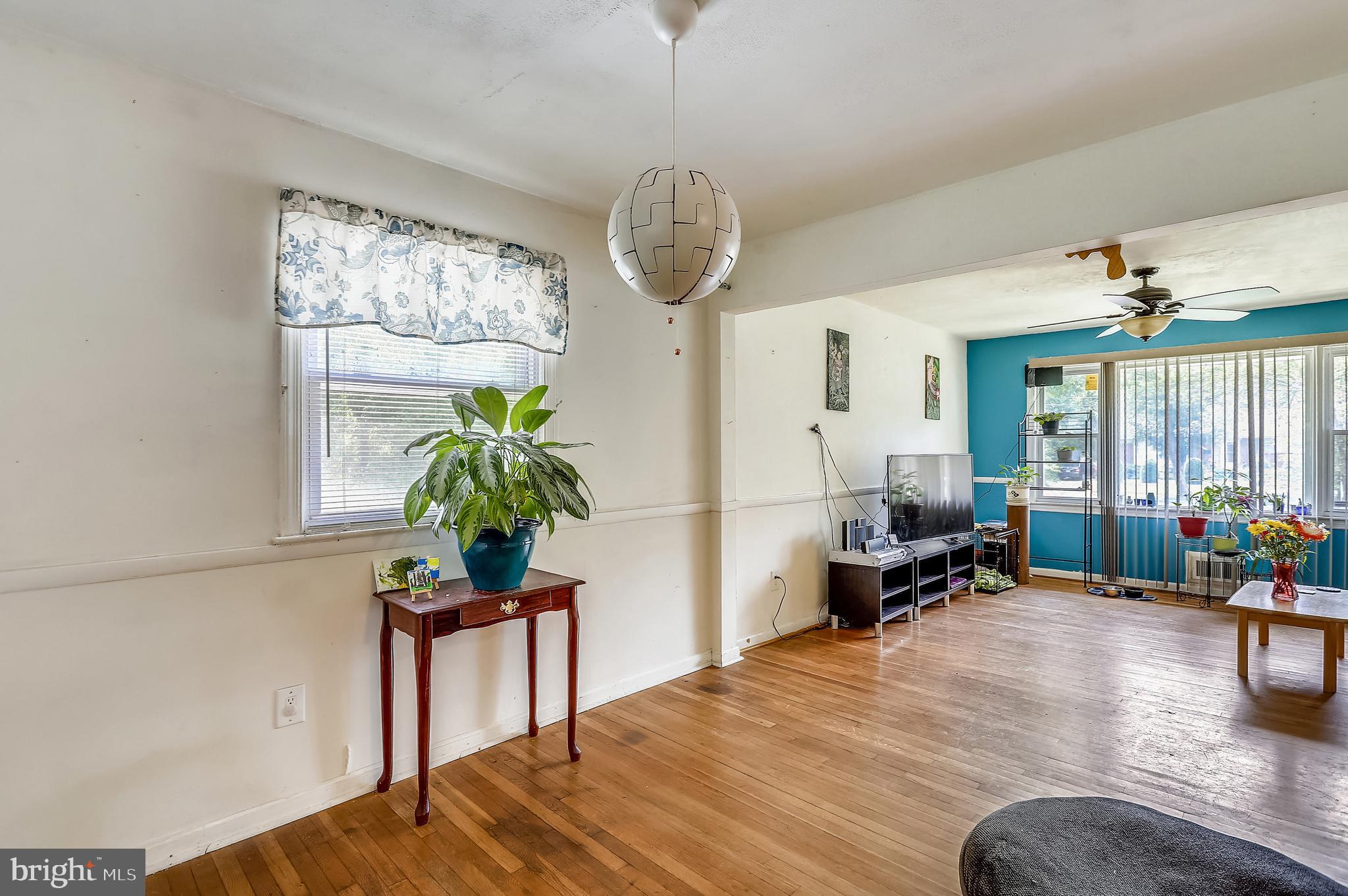 NEW CARROLLTON - Residential