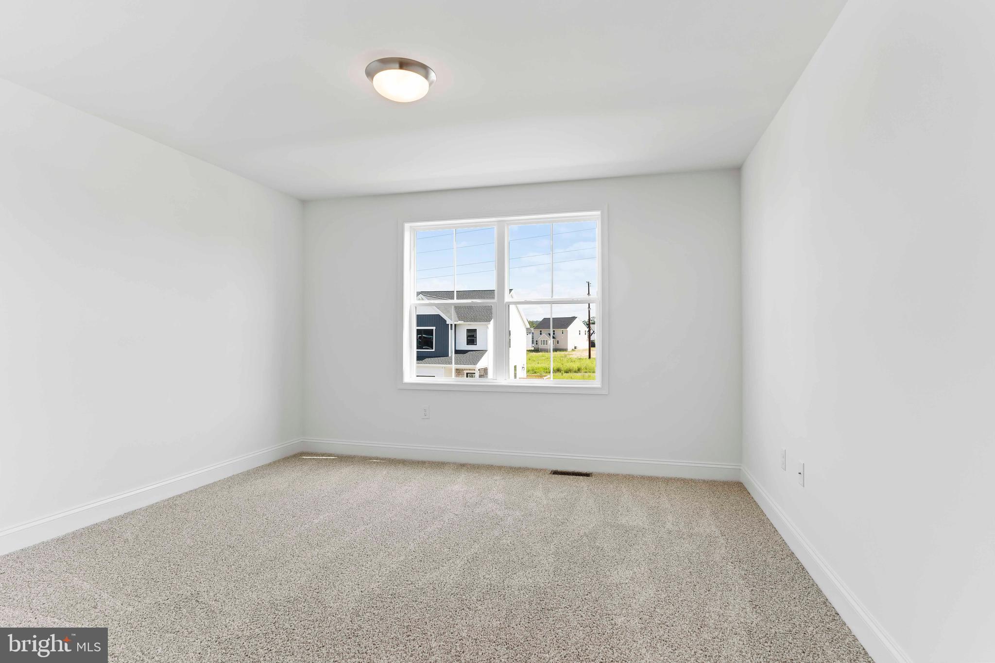 AUTUMN CHASE - Residential