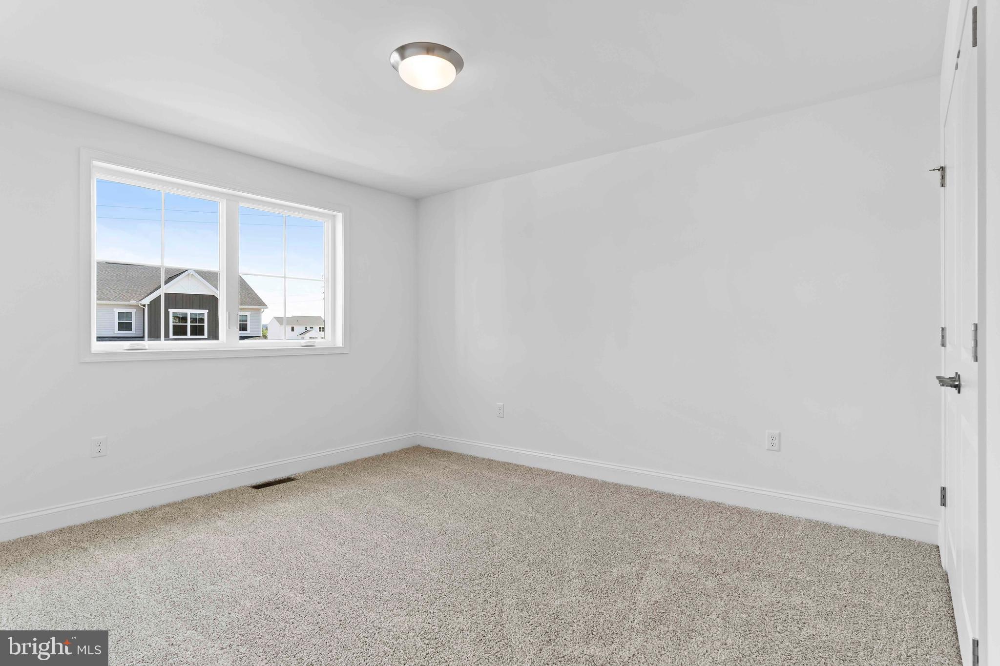 AUTUMN CHASE - Residential