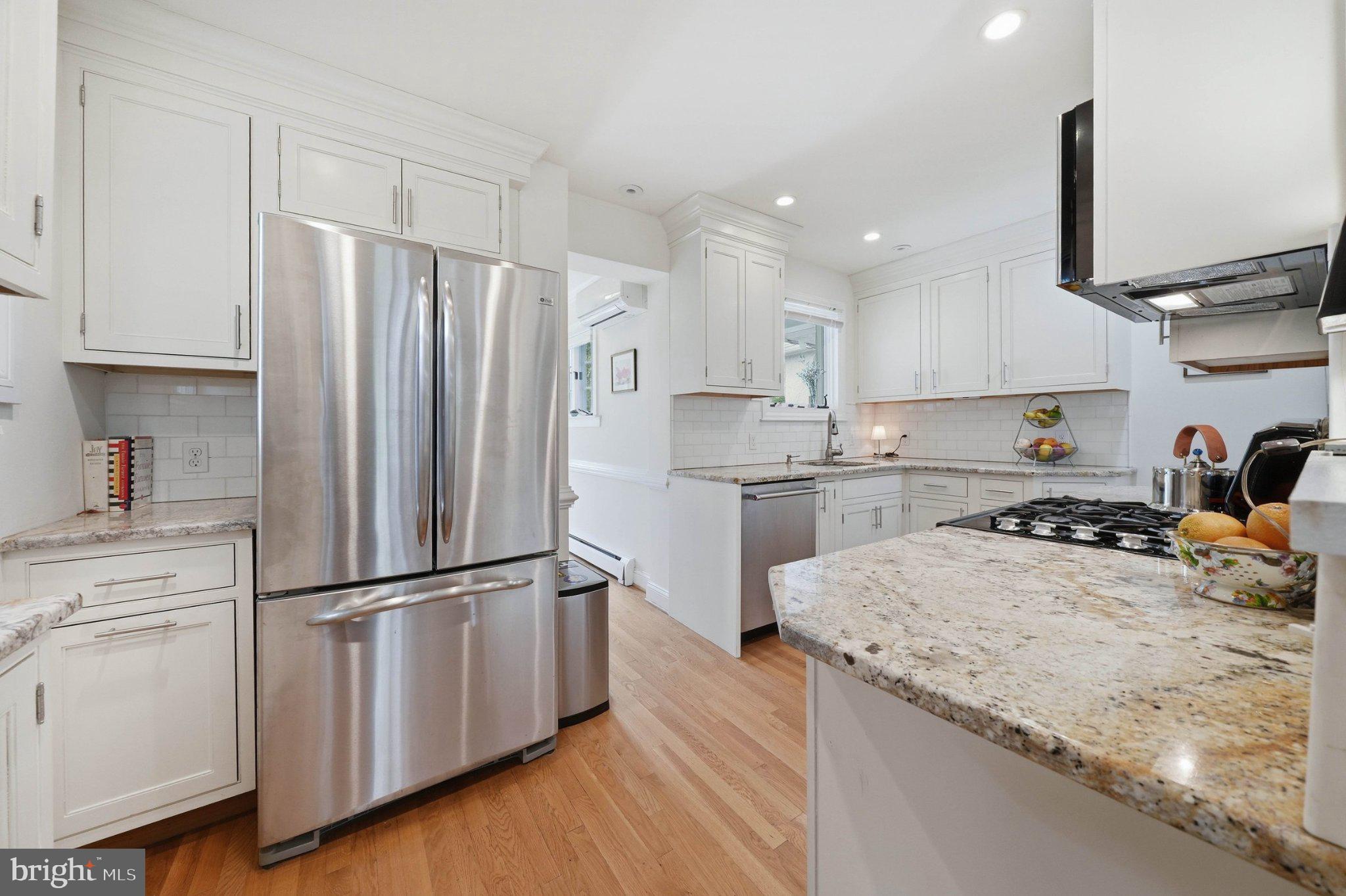 WAWASET PARK - Residential