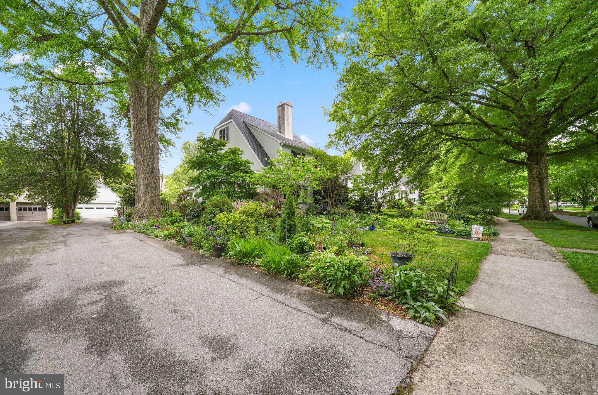 WAWASET PARK - Residential