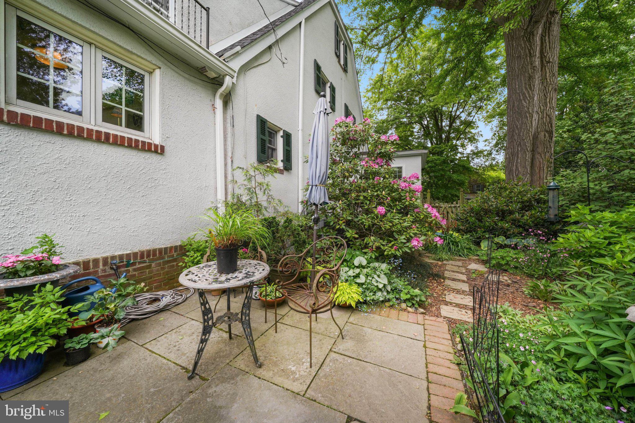 WAWASET PARK - Residential