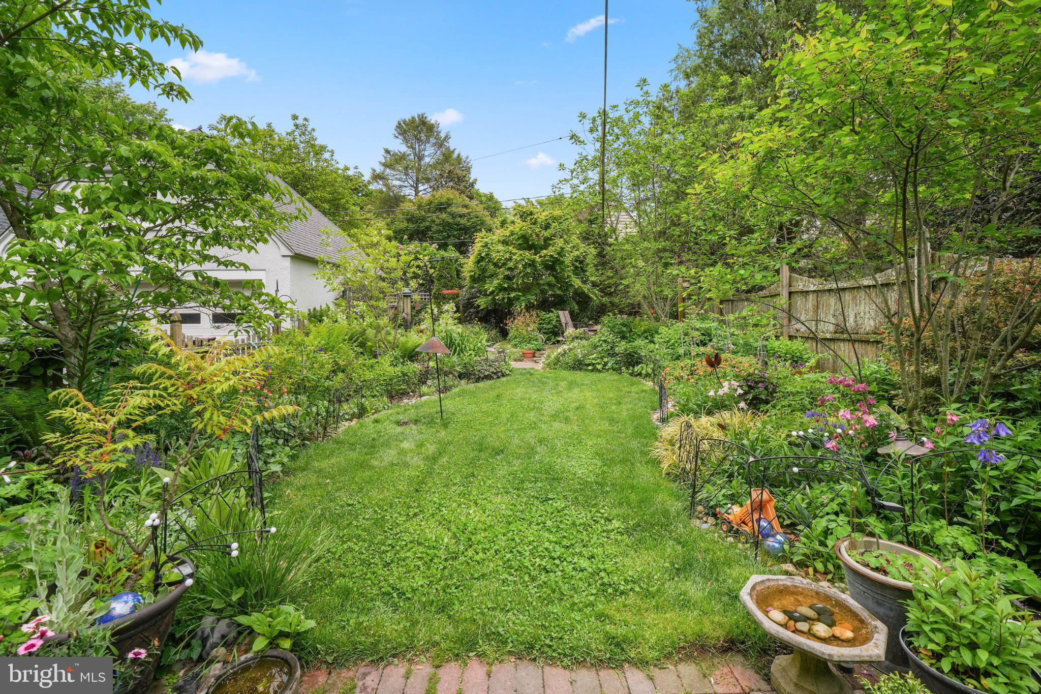 WAWASET PARK - Residential