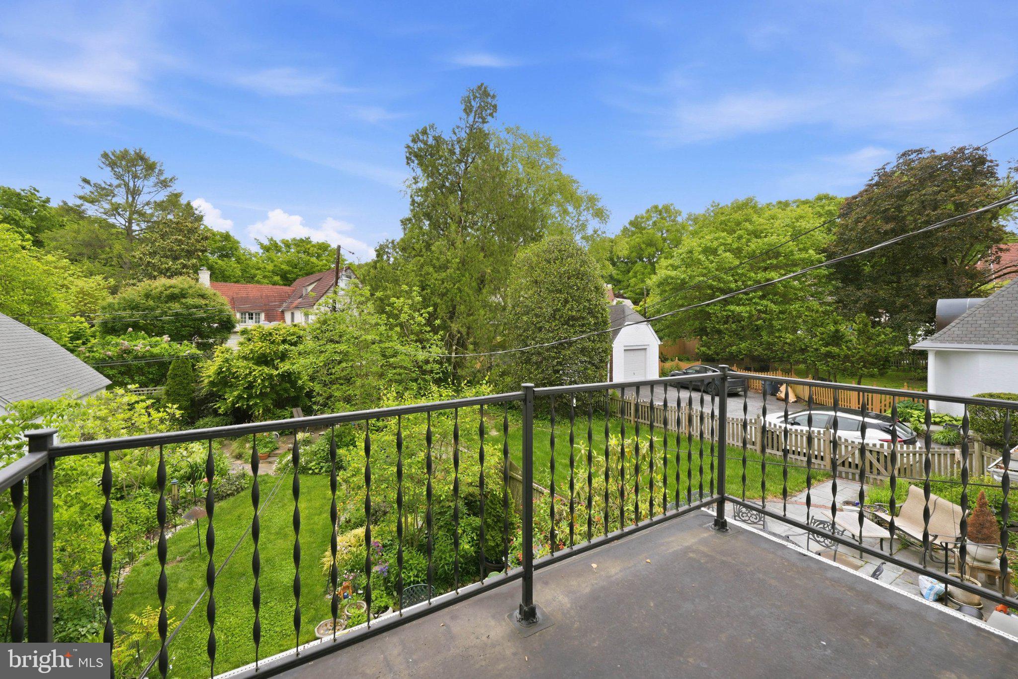 WAWASET PARK - Residential