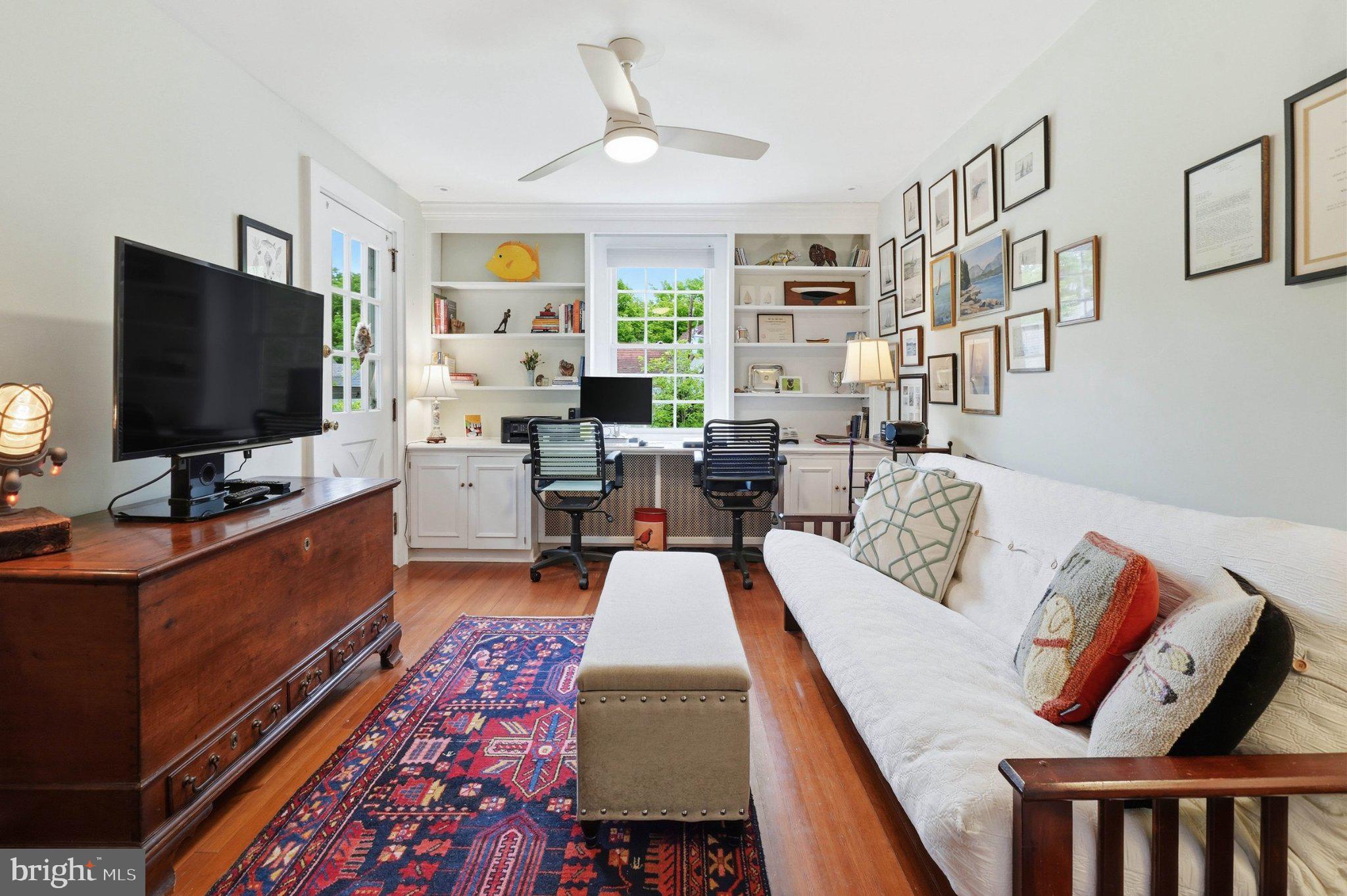 WAWASET PARK - Residential
