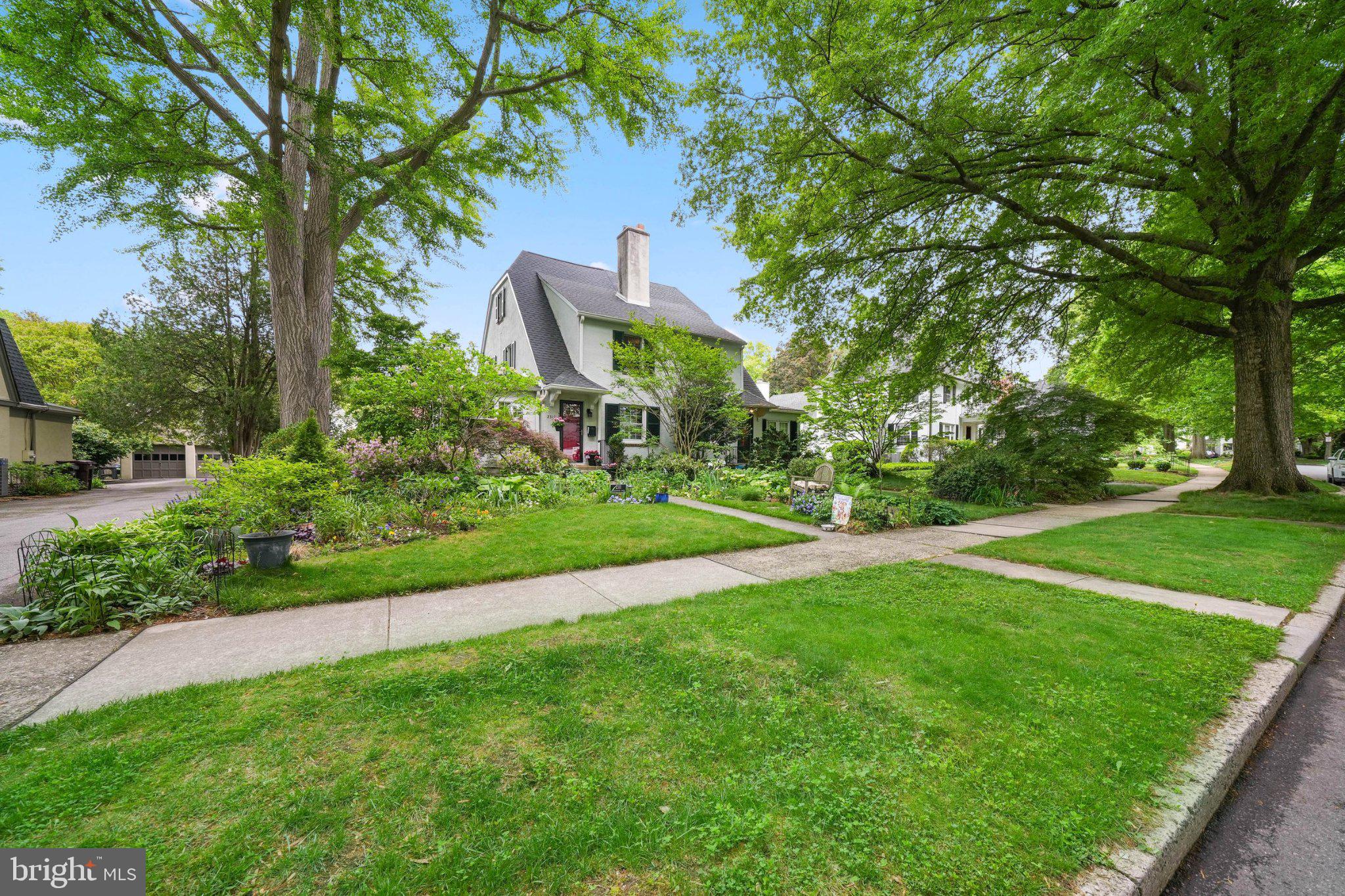 WAWASET PARK - Residential