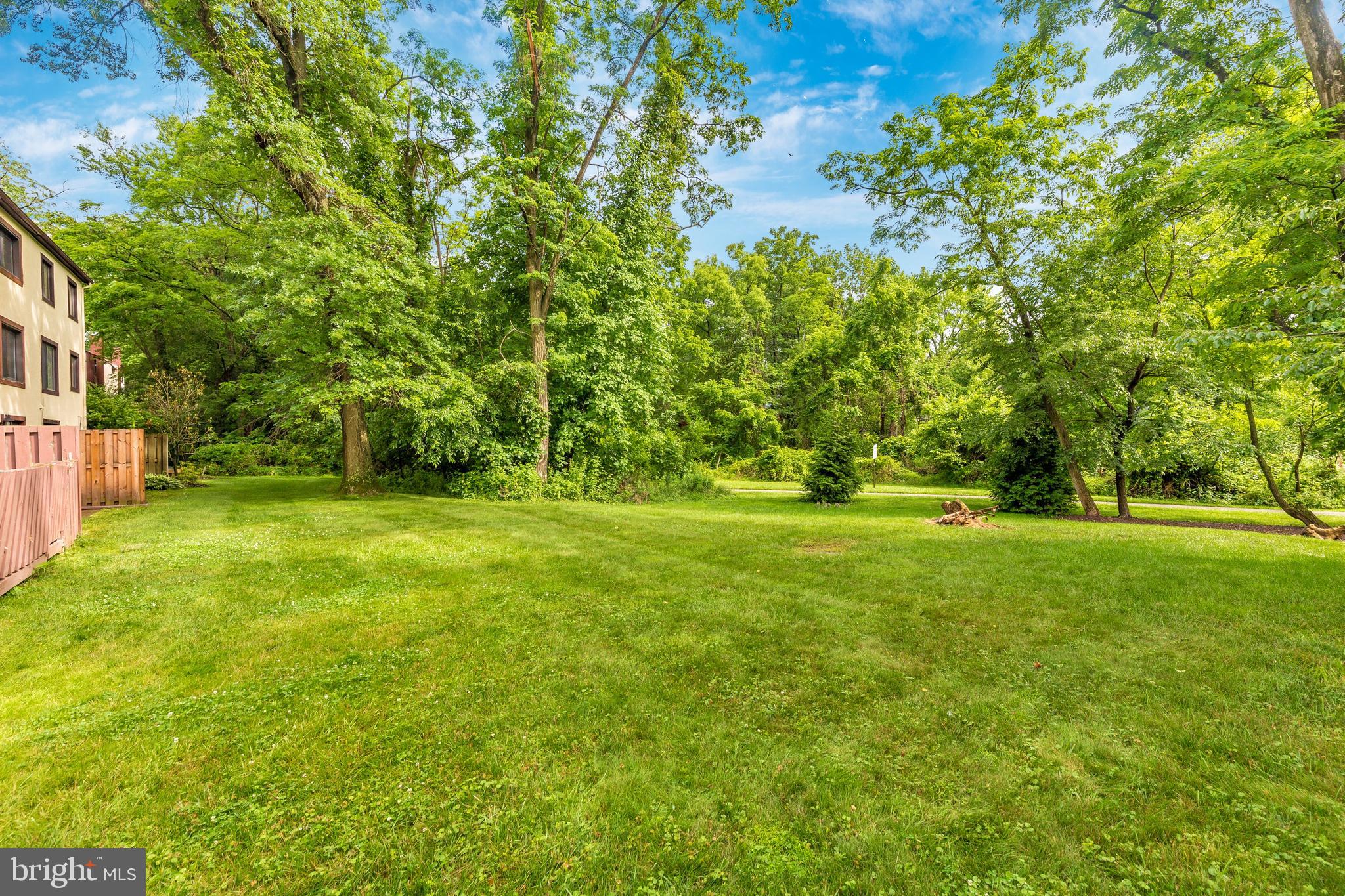 VILLAGE OF LONG REACH - Residential