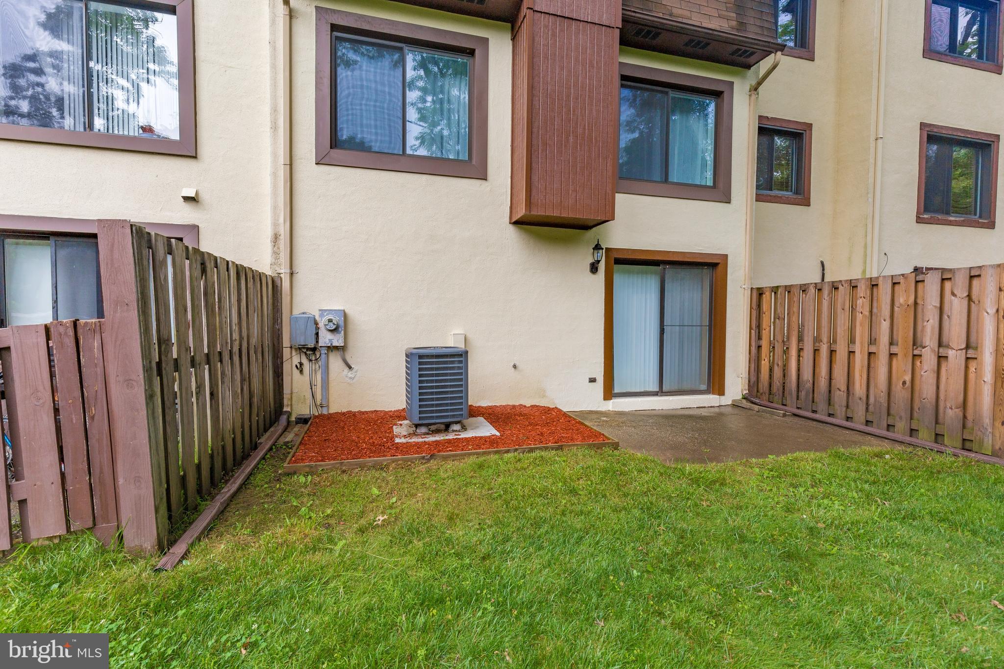 VILLAGE OF LONG REACH - Residential