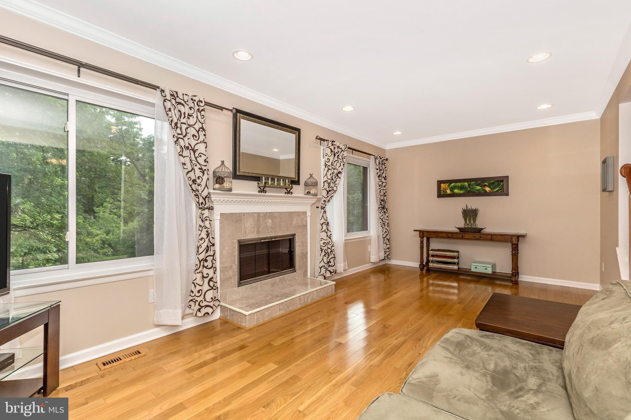 VILLAGE OF LONG REACH - Residential