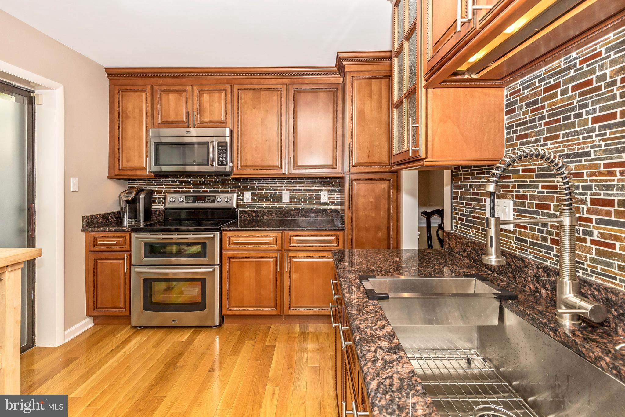 VILLAGE OF LONG REACH - Residential