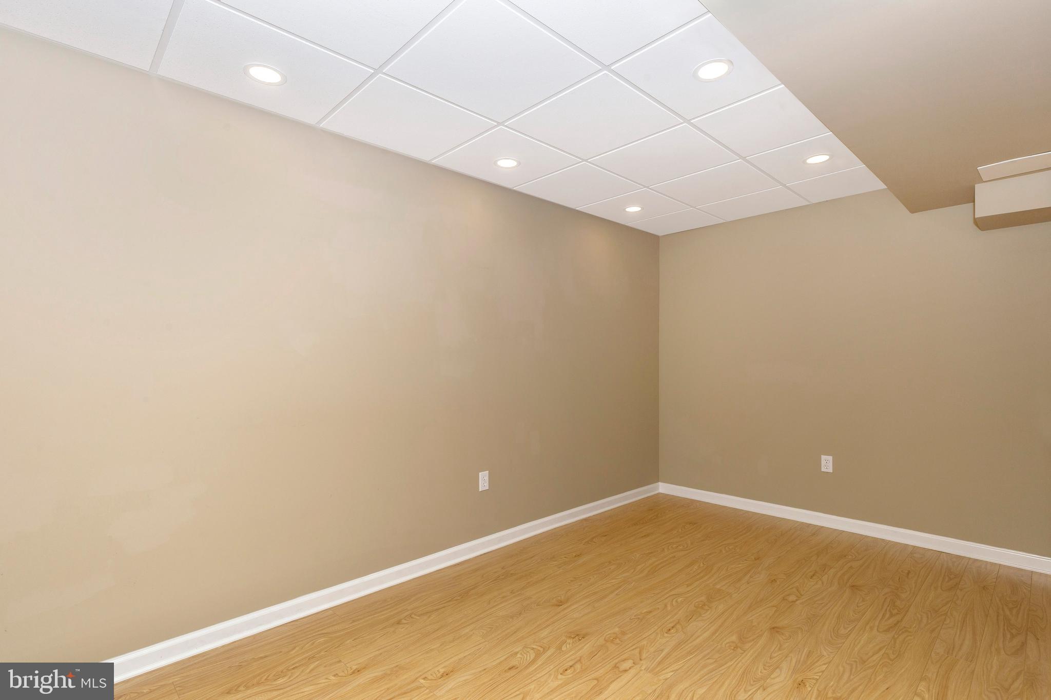 VILLAGE OF LONG REACH - Residential