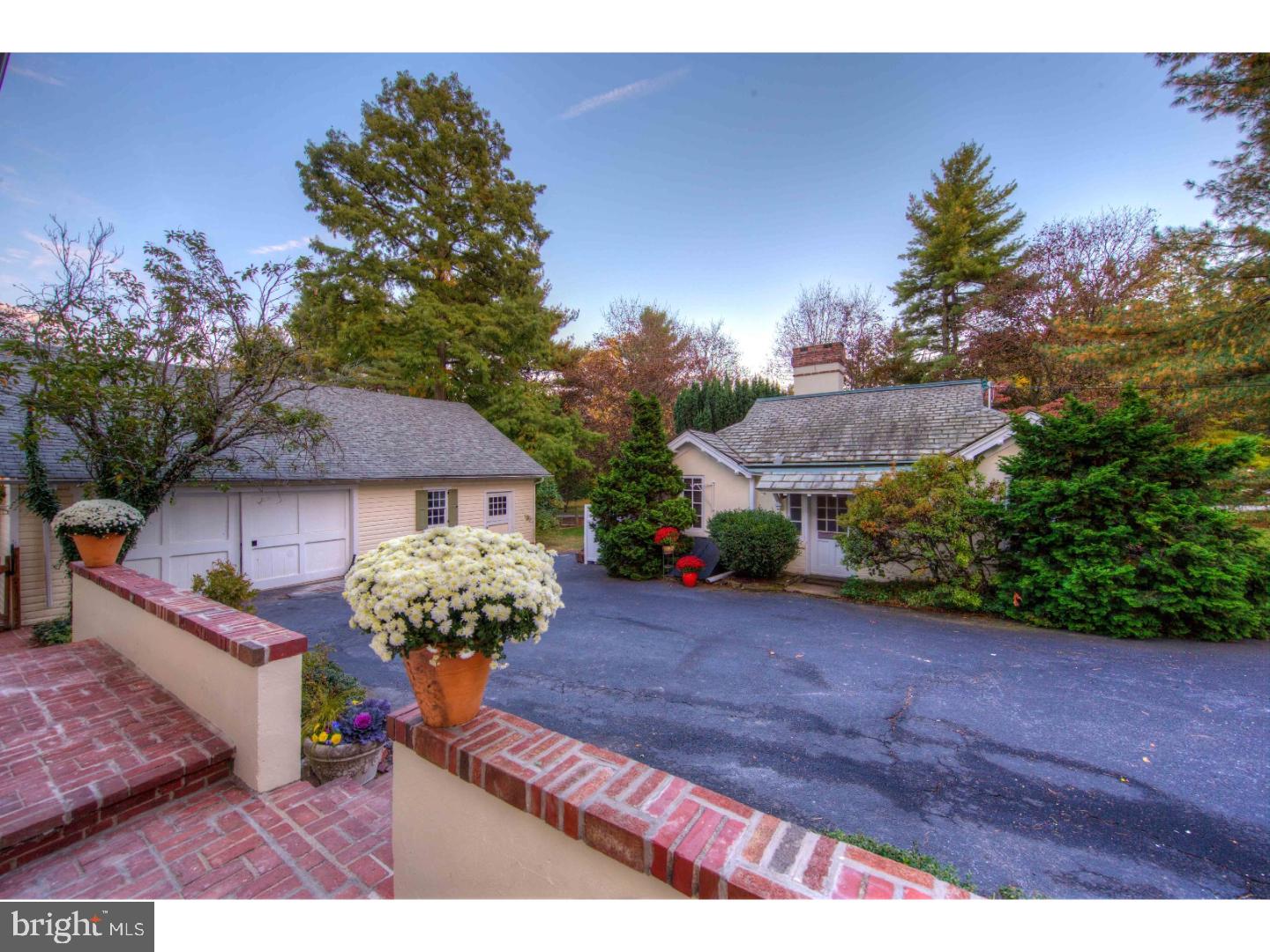 YORKTOWN CROSSING - Residential