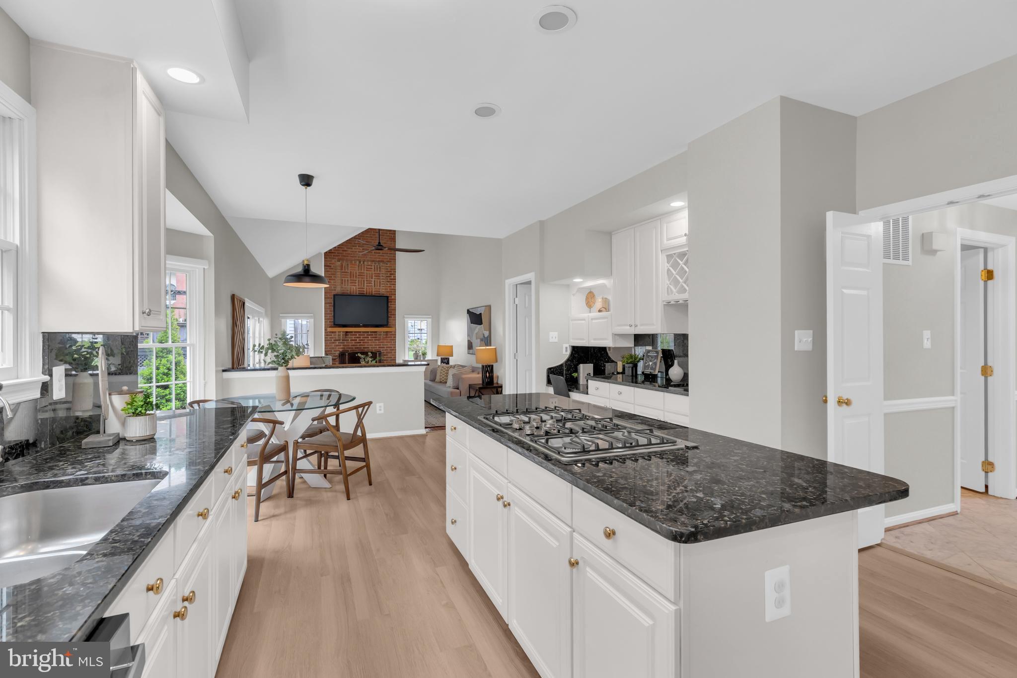 BARRINGTON - Residential