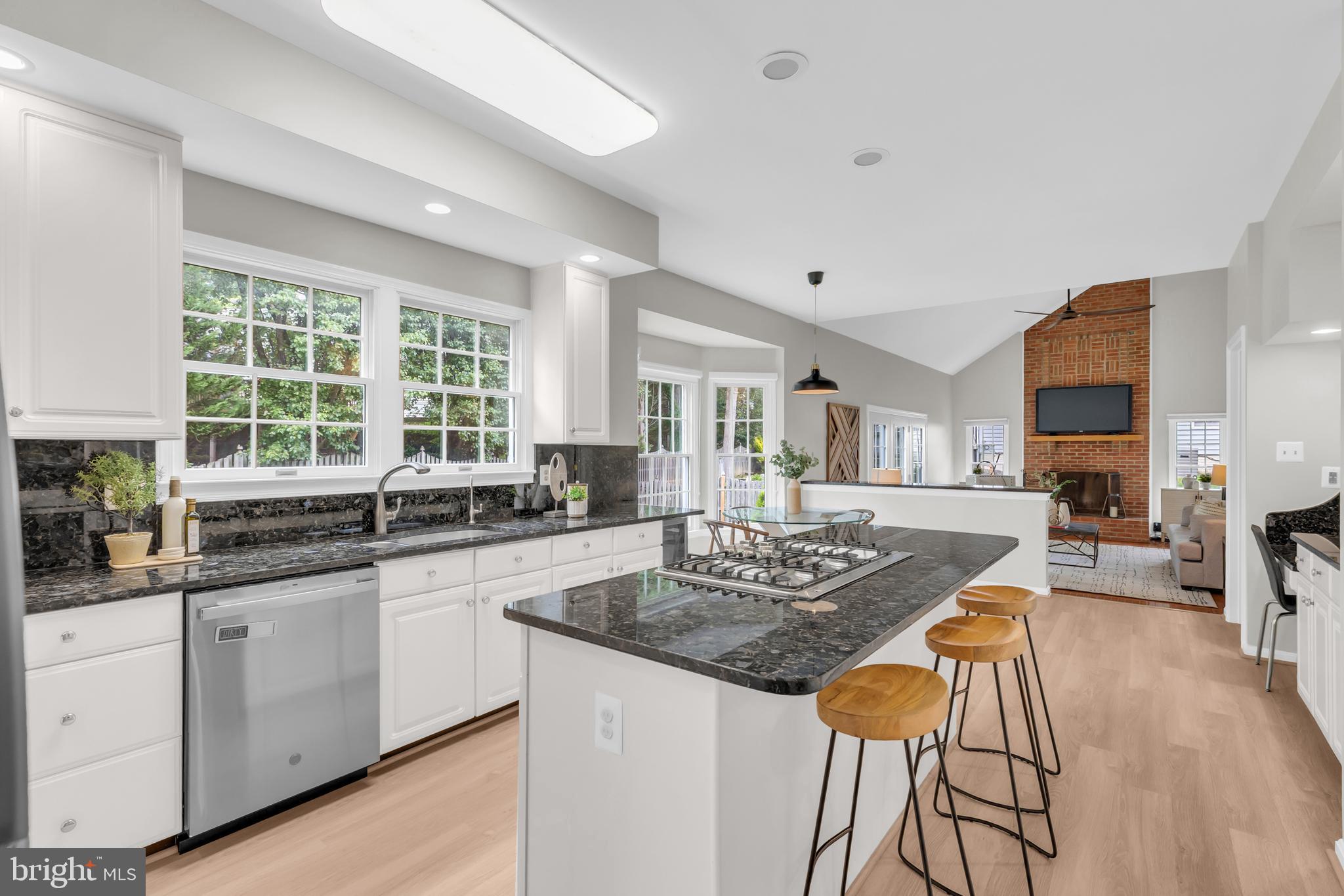 BARRINGTON - Residential