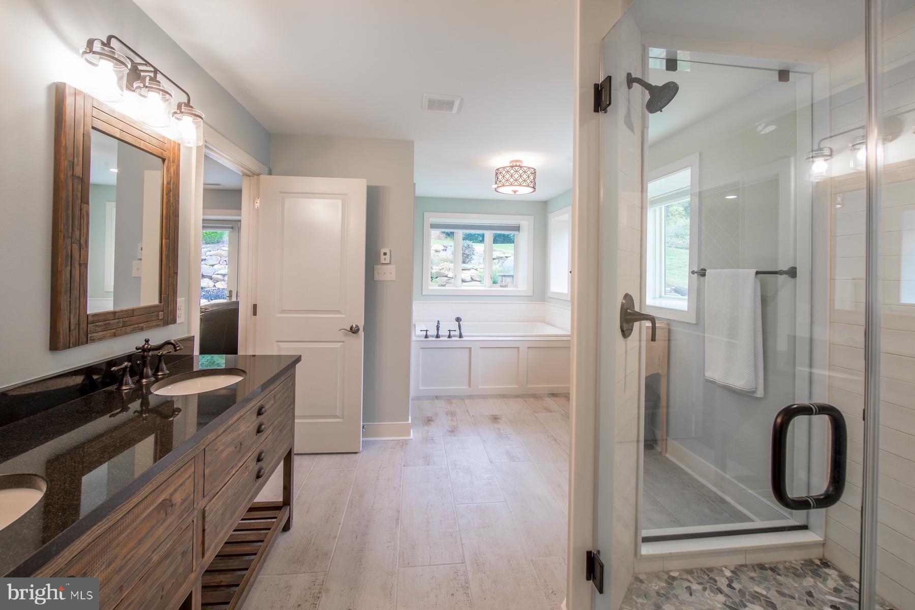 RADNOR HUNT - Residential Lease