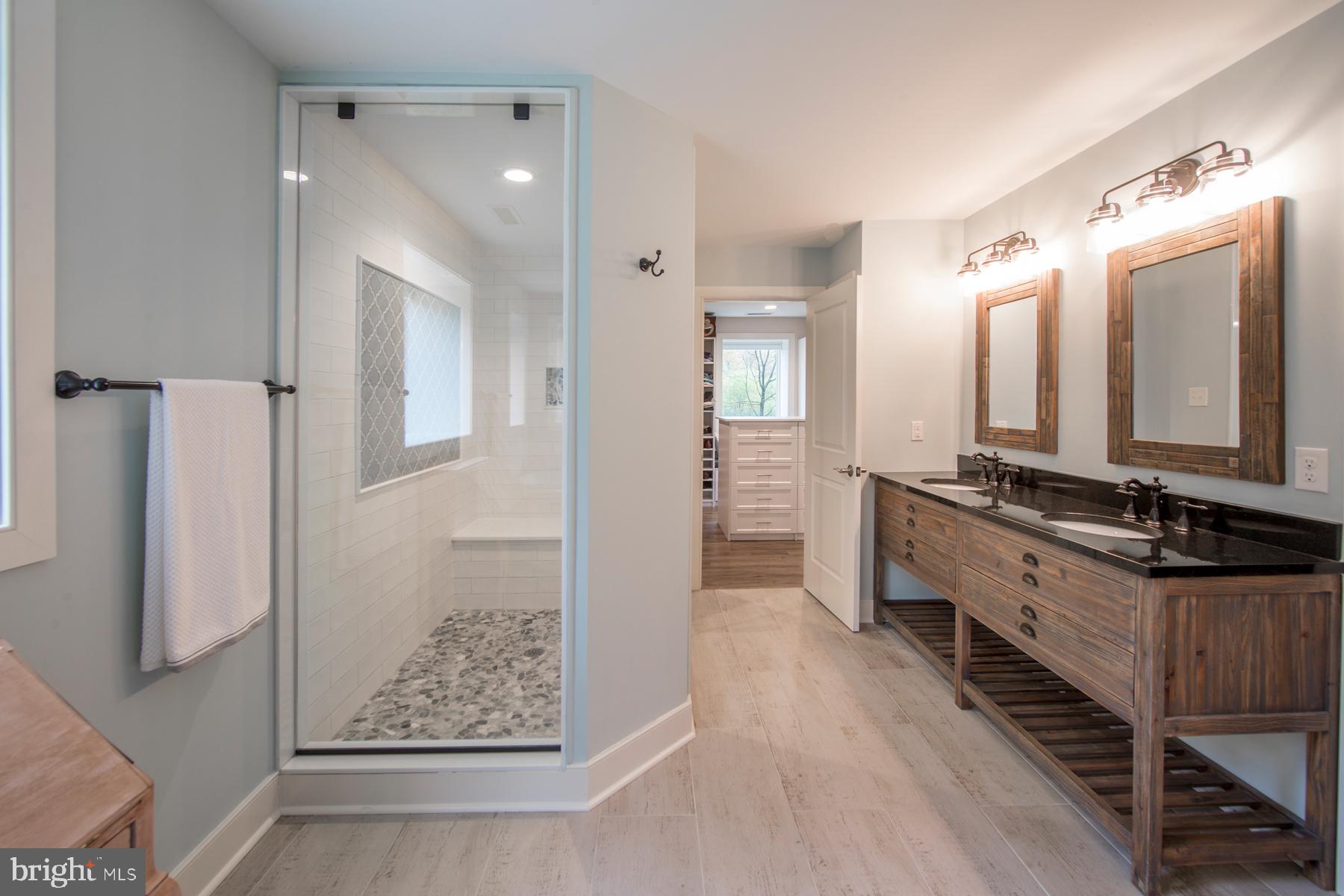 RADNOR HUNT - Residential Lease