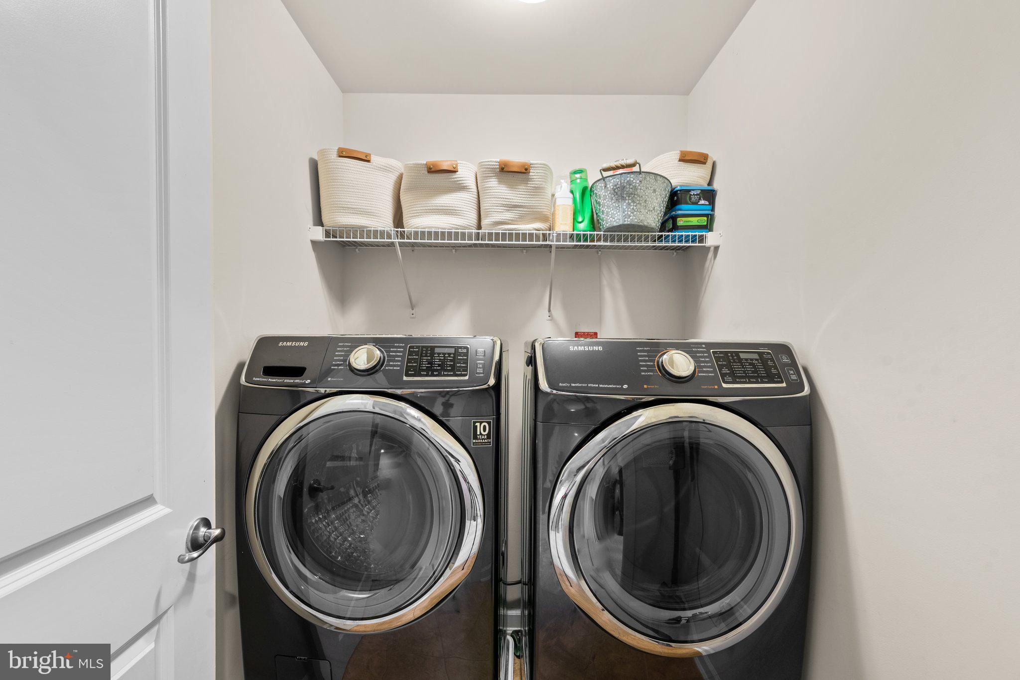 AUTUMN RIVER - Residential