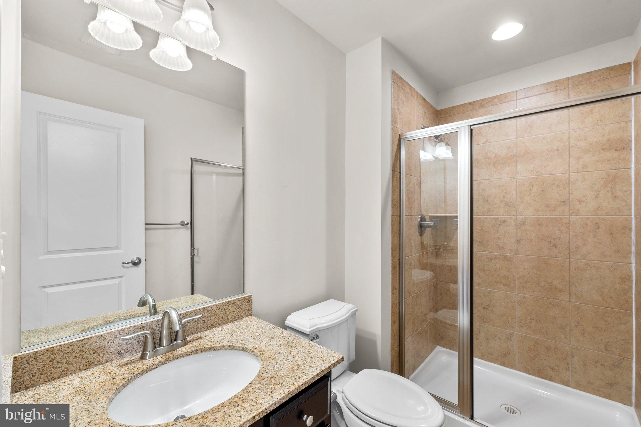 AUTUMN RIVER - Residential