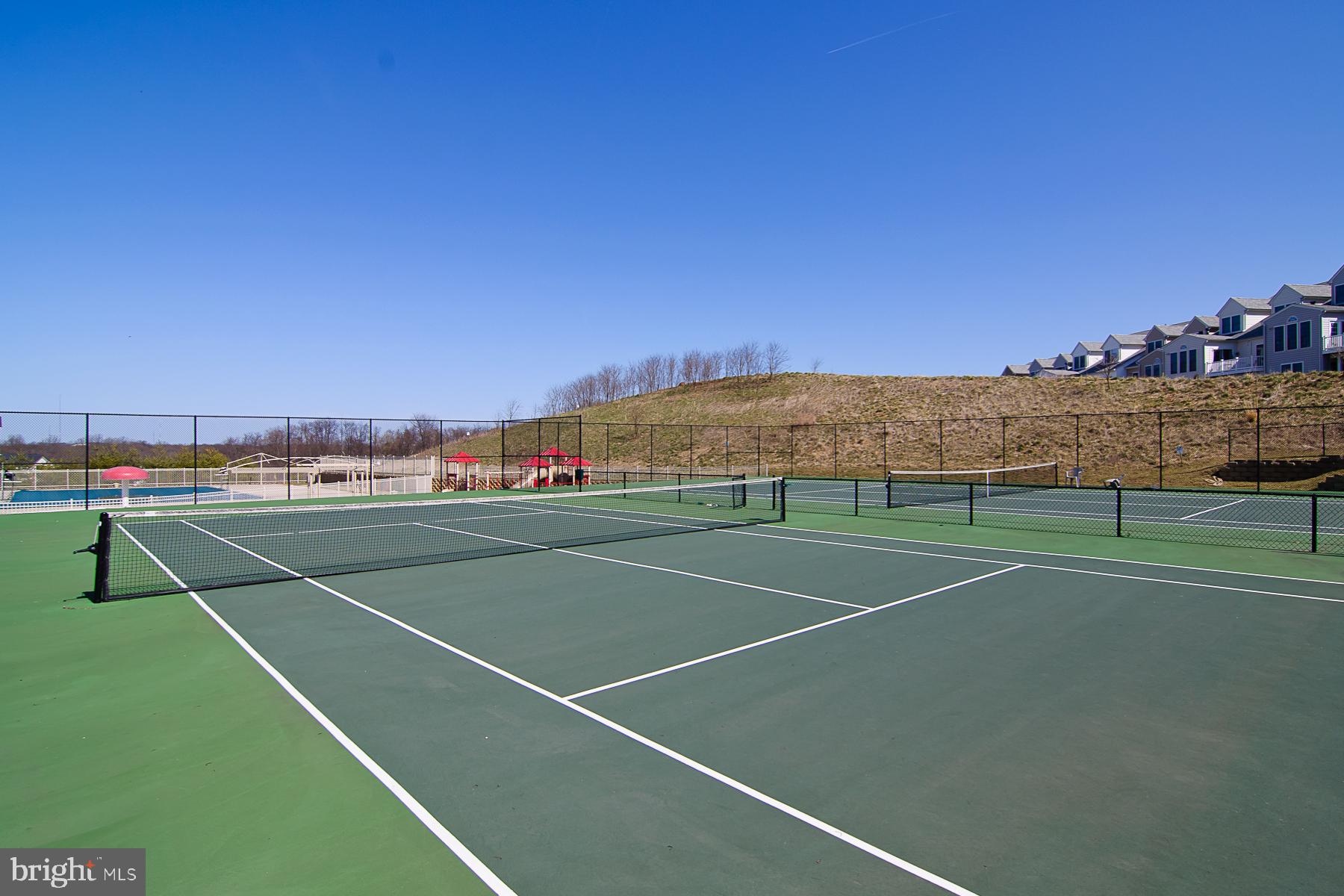 AUTUMN RIVER - Residential