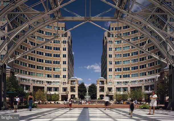 MARKET STREET AT TOWN CENTER - Residential Lease