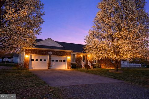 241 POTOMAC LANE COLONIAL BEACH VA 22443