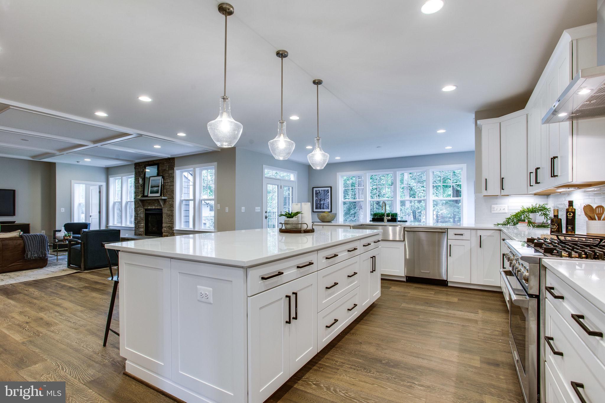 TOWN AND COUNTRY ESTATES - Residential