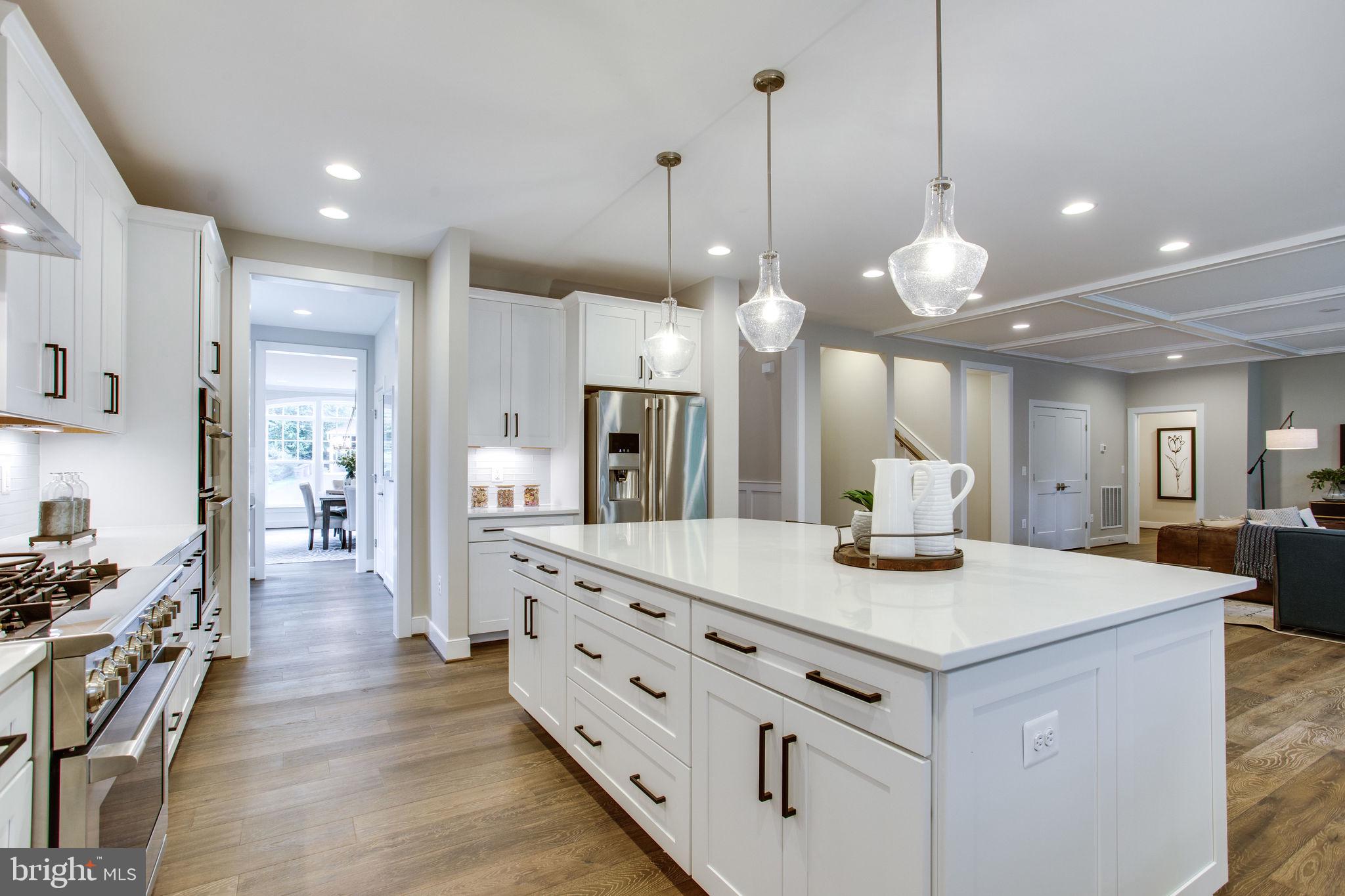 TOWN AND COUNTRY ESTATES - Residential