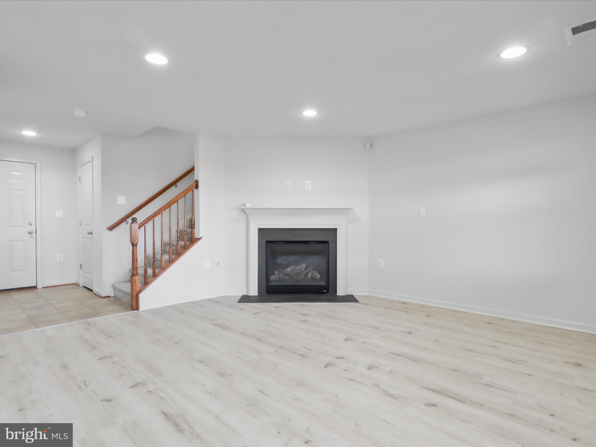 BRAMBLETON - Residential