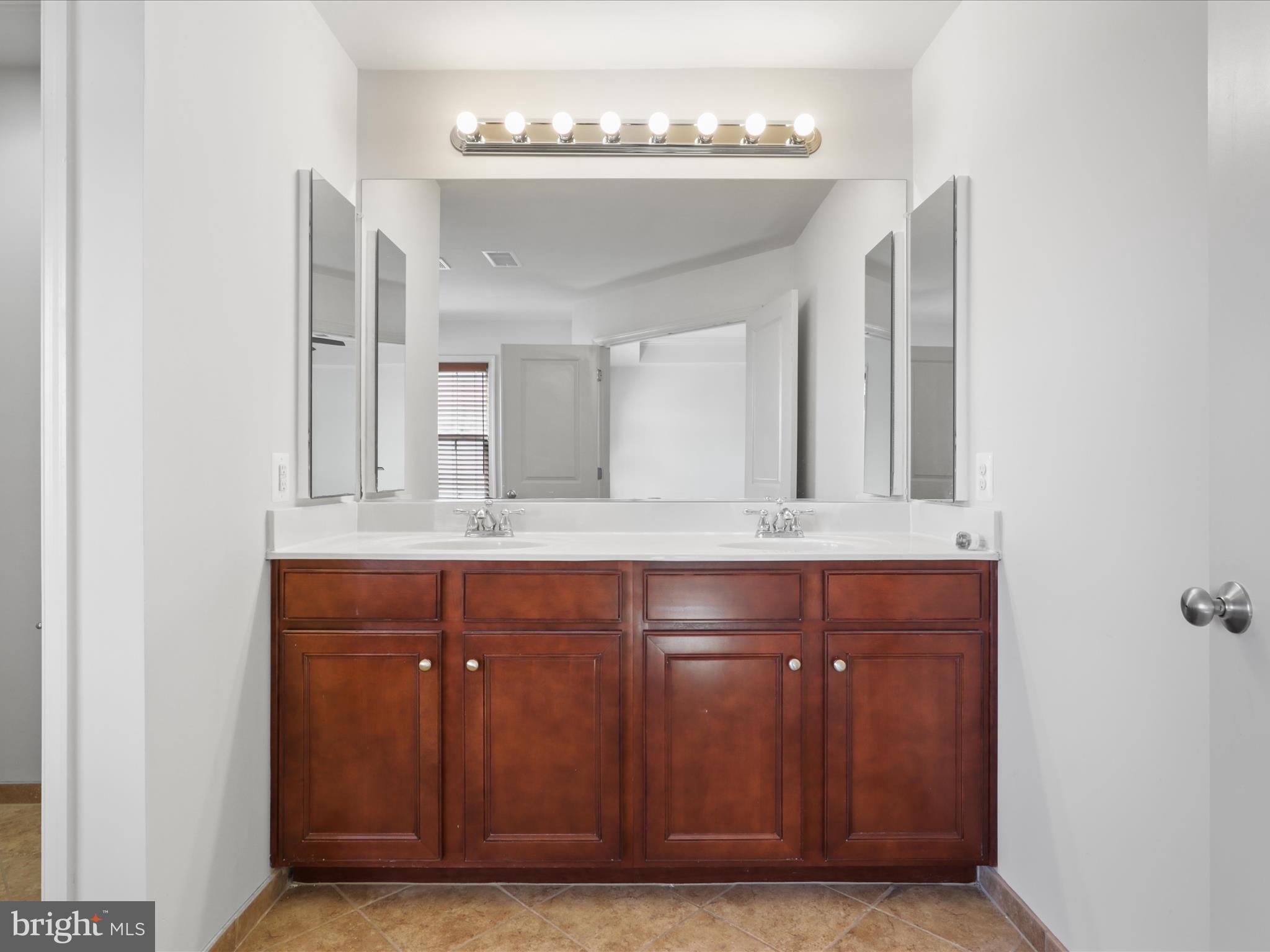 BRAMBLETON - Residential