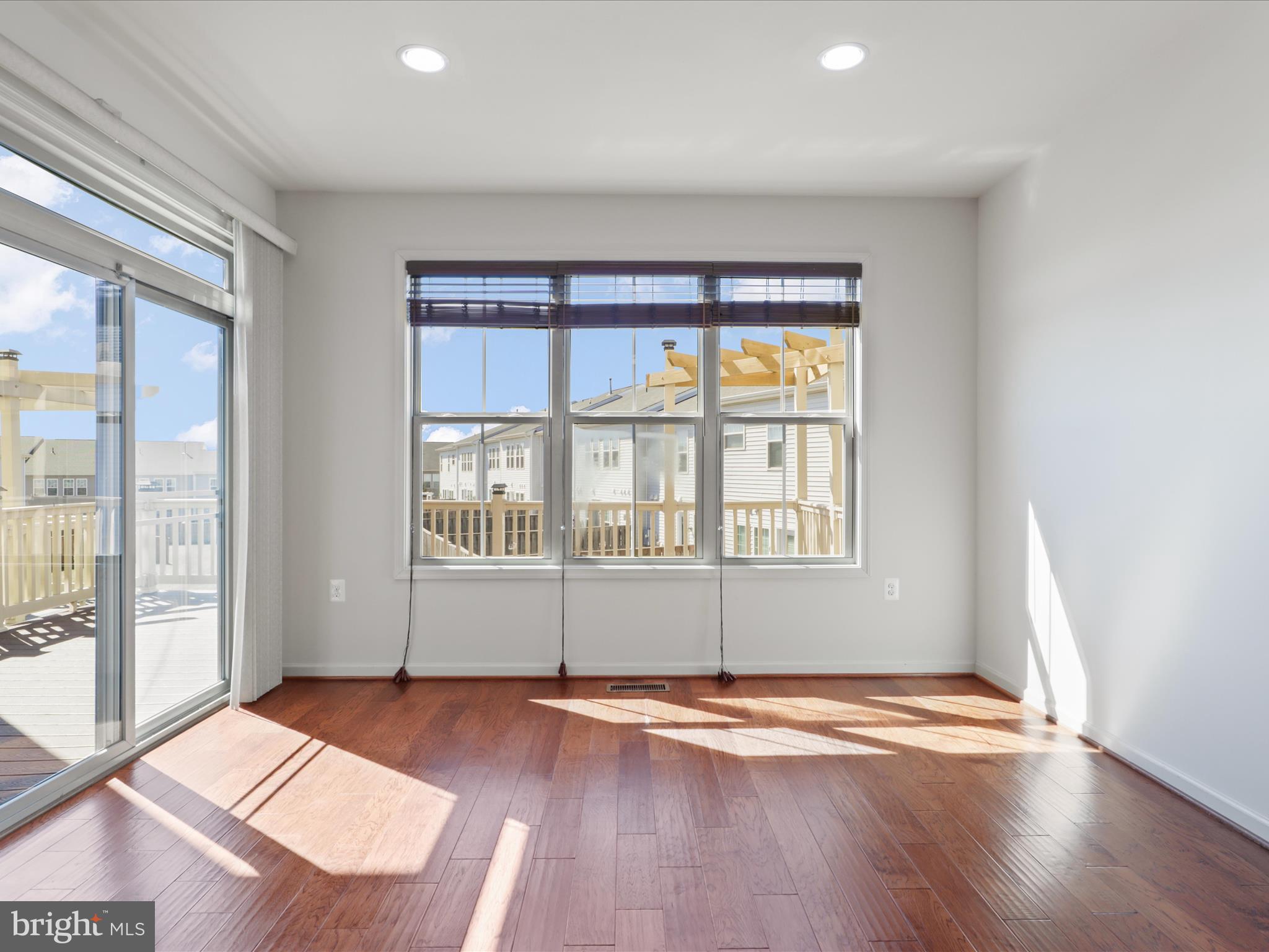 BRAMBLETON - Residential