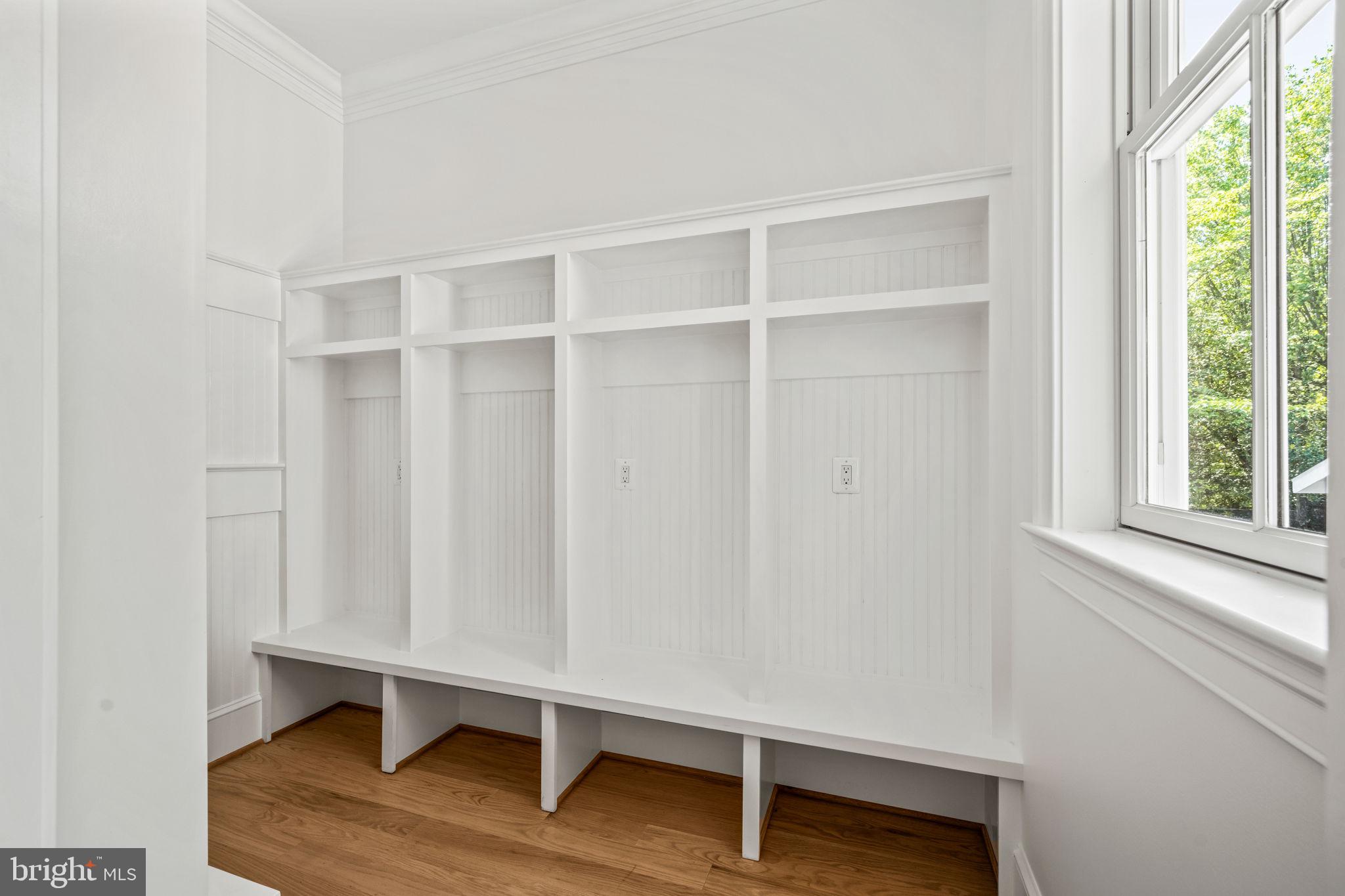 ROSEMONT - Residential