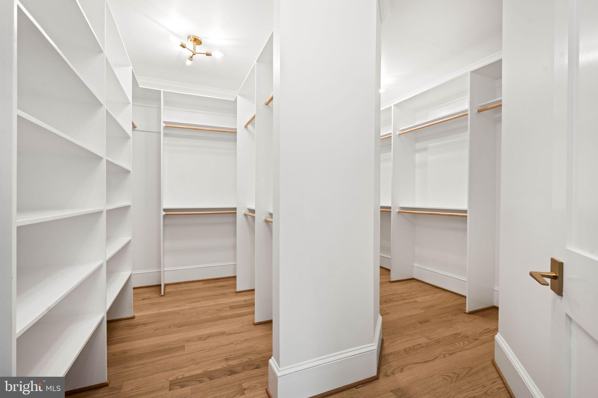 ROSEMONT - Residential