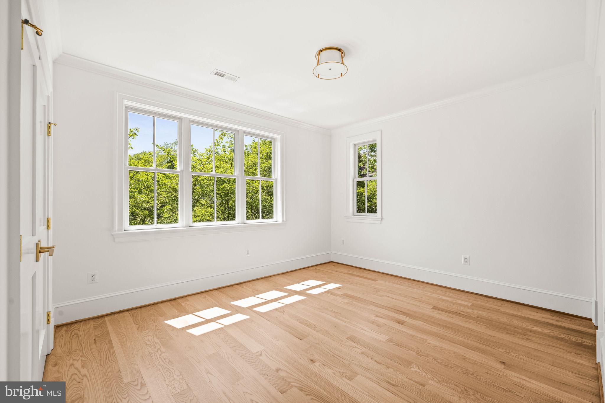 ROSEMONT - Residential