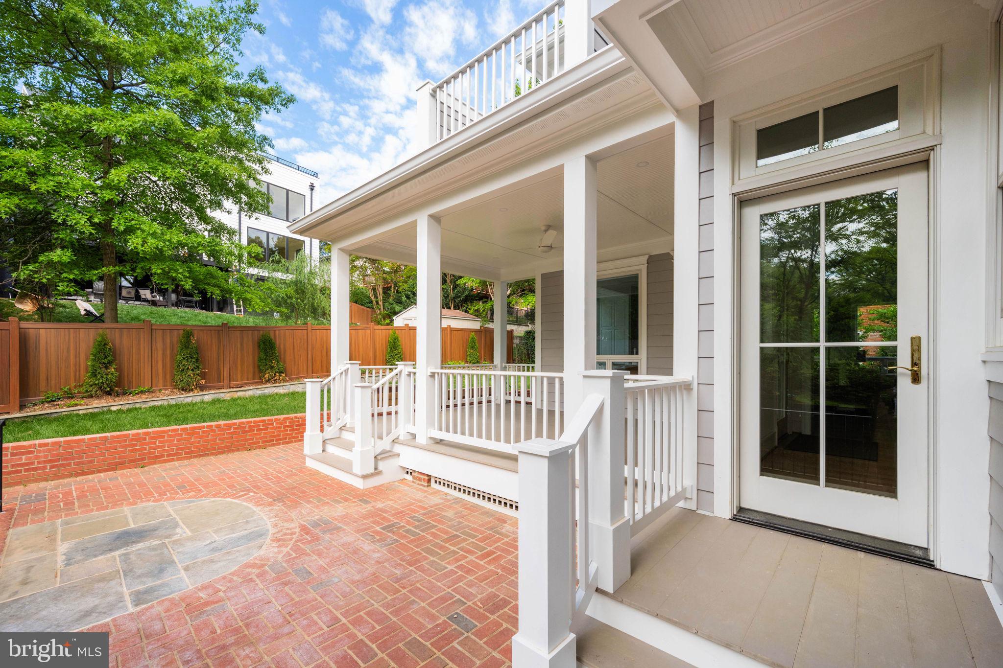 ROSEMONT - Residential