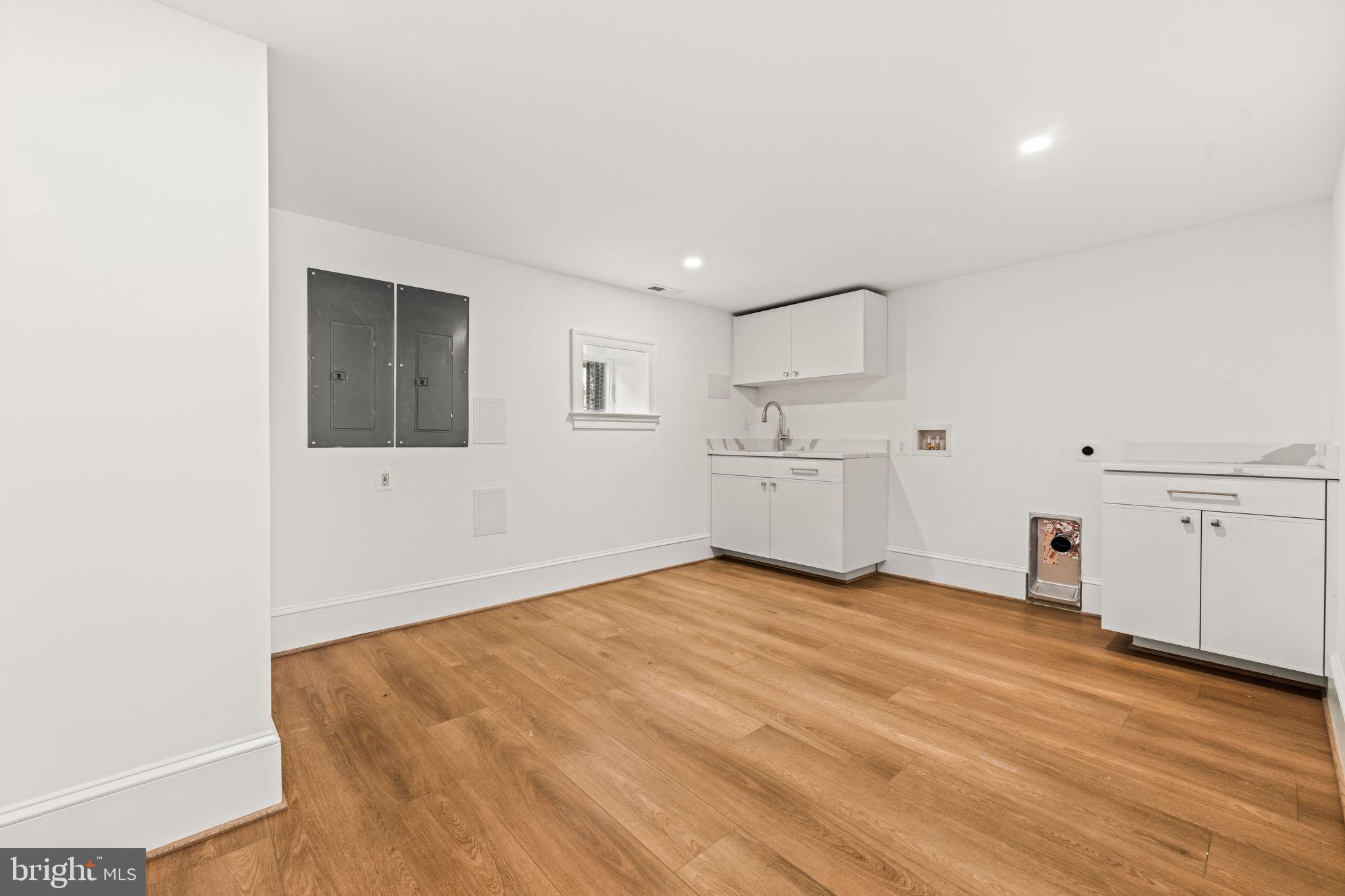 ROSEMONT - Residential