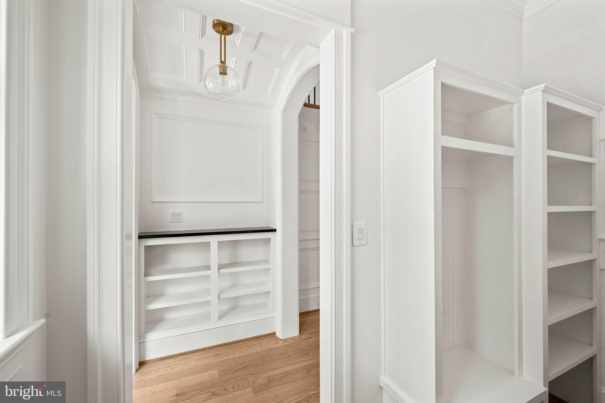 ROSEMONT - Residential