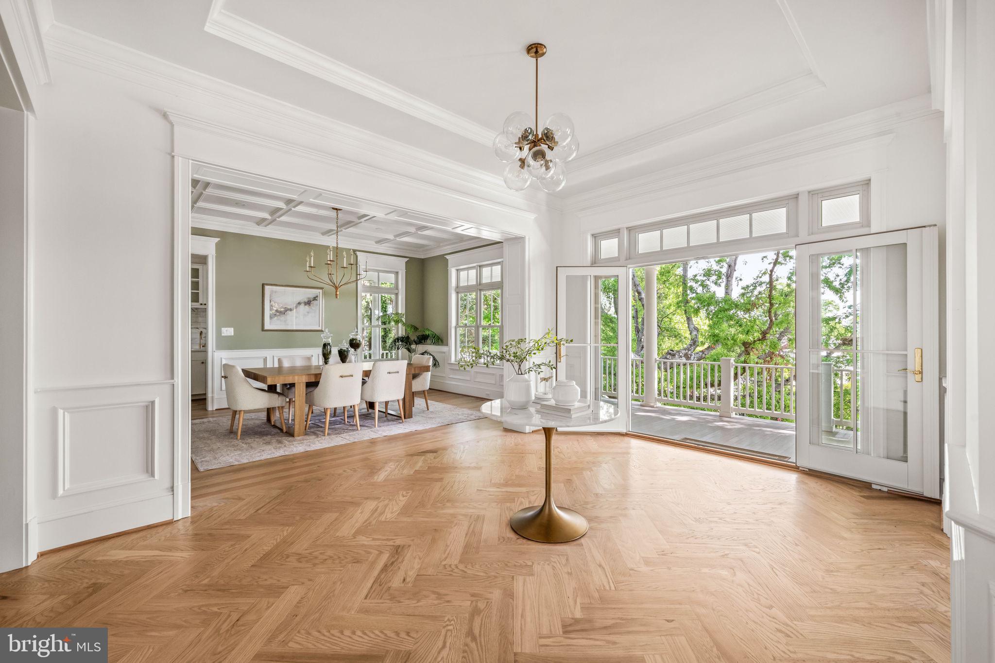 ROSEMONT - Residential