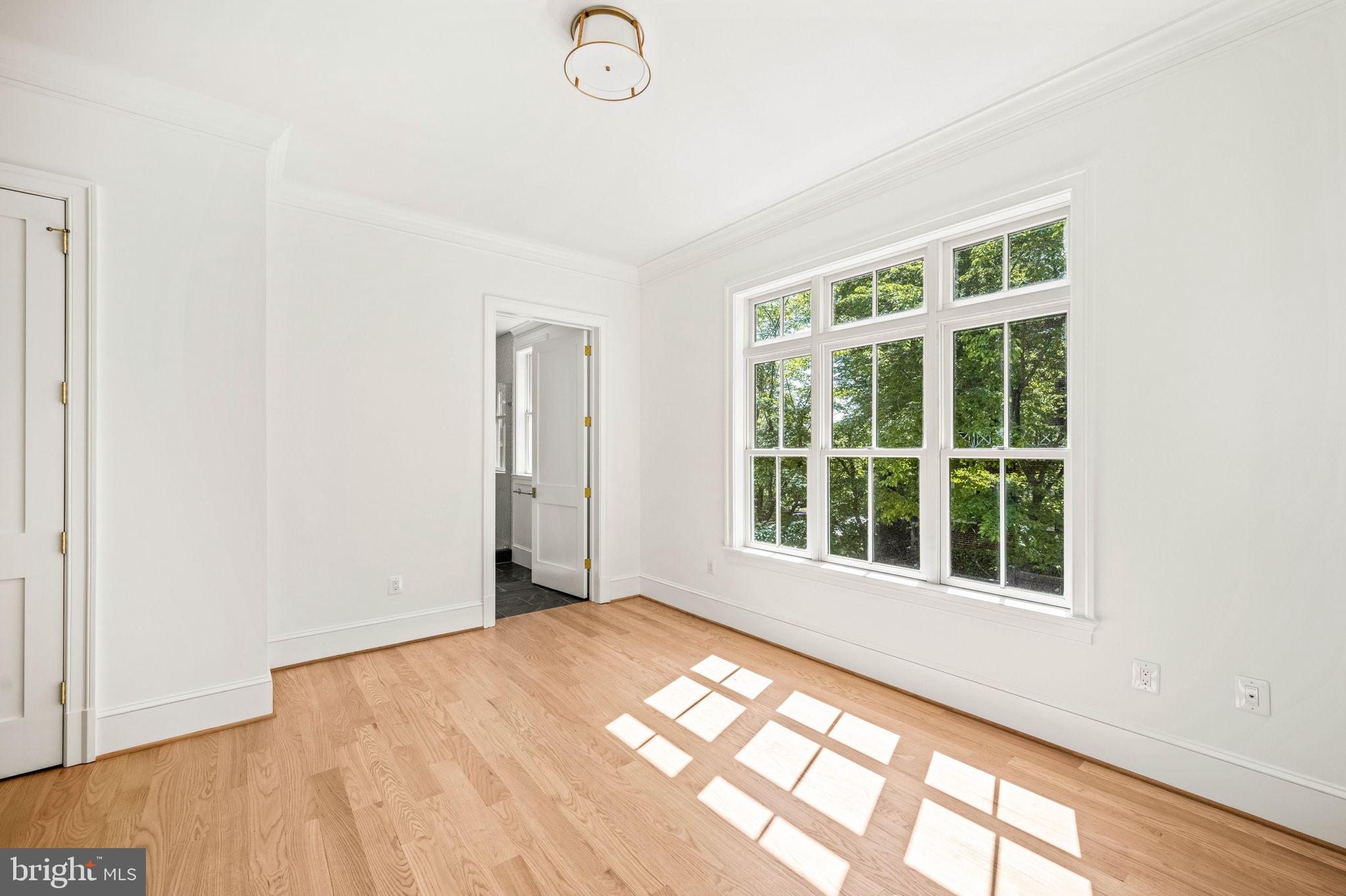 ROSEMONT - Residential