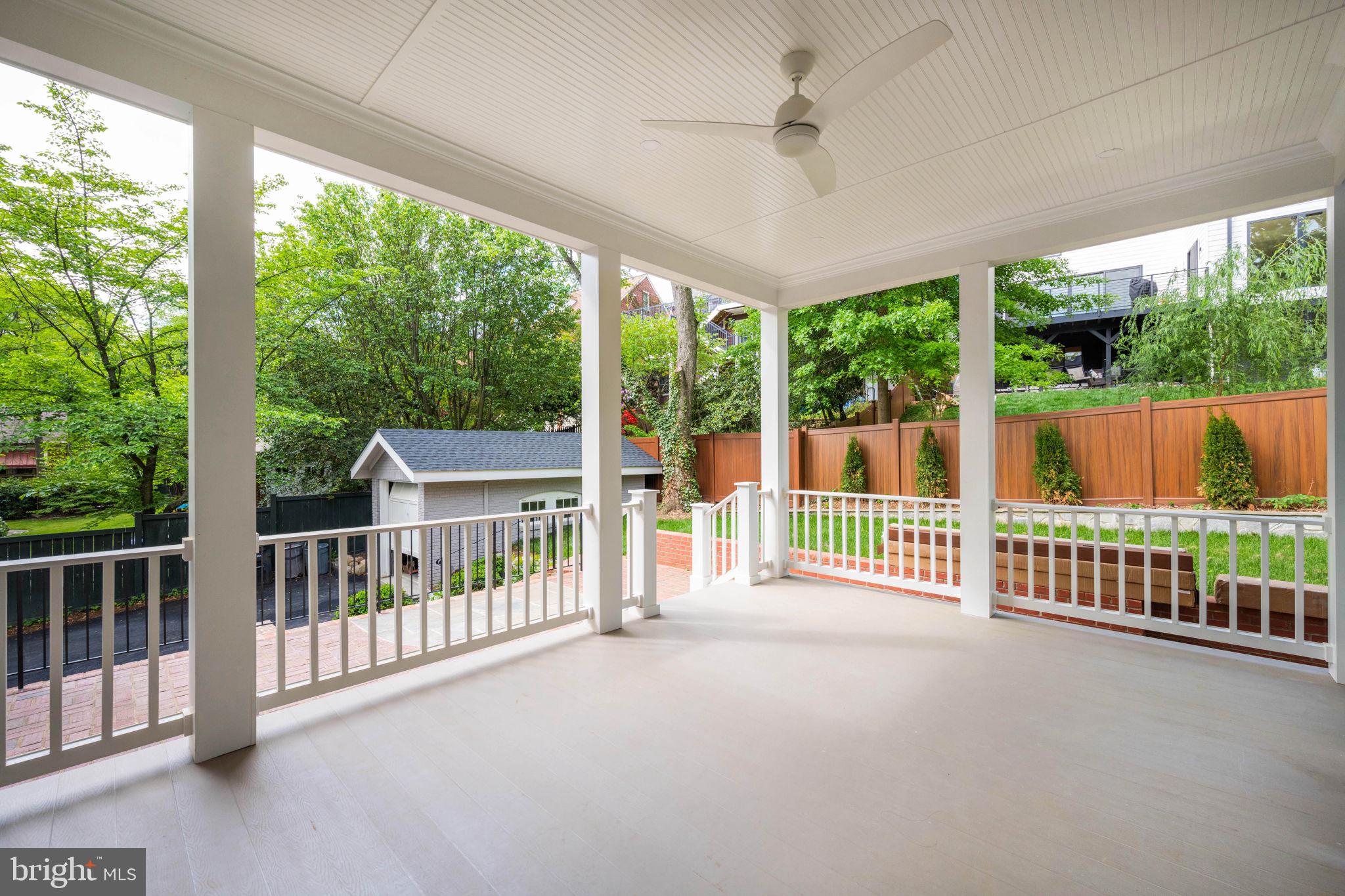 ROSEMONT - Residential