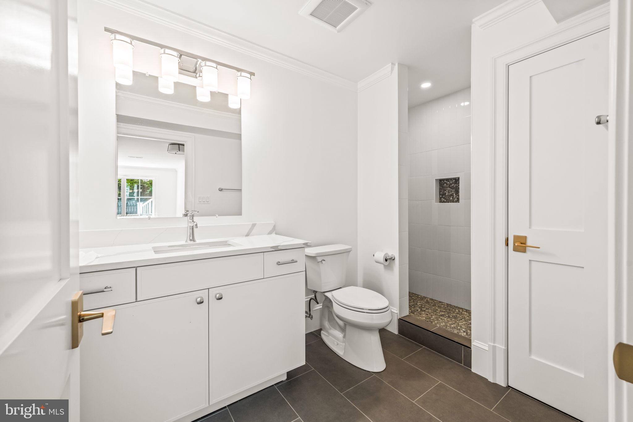 ROSEMONT - Residential